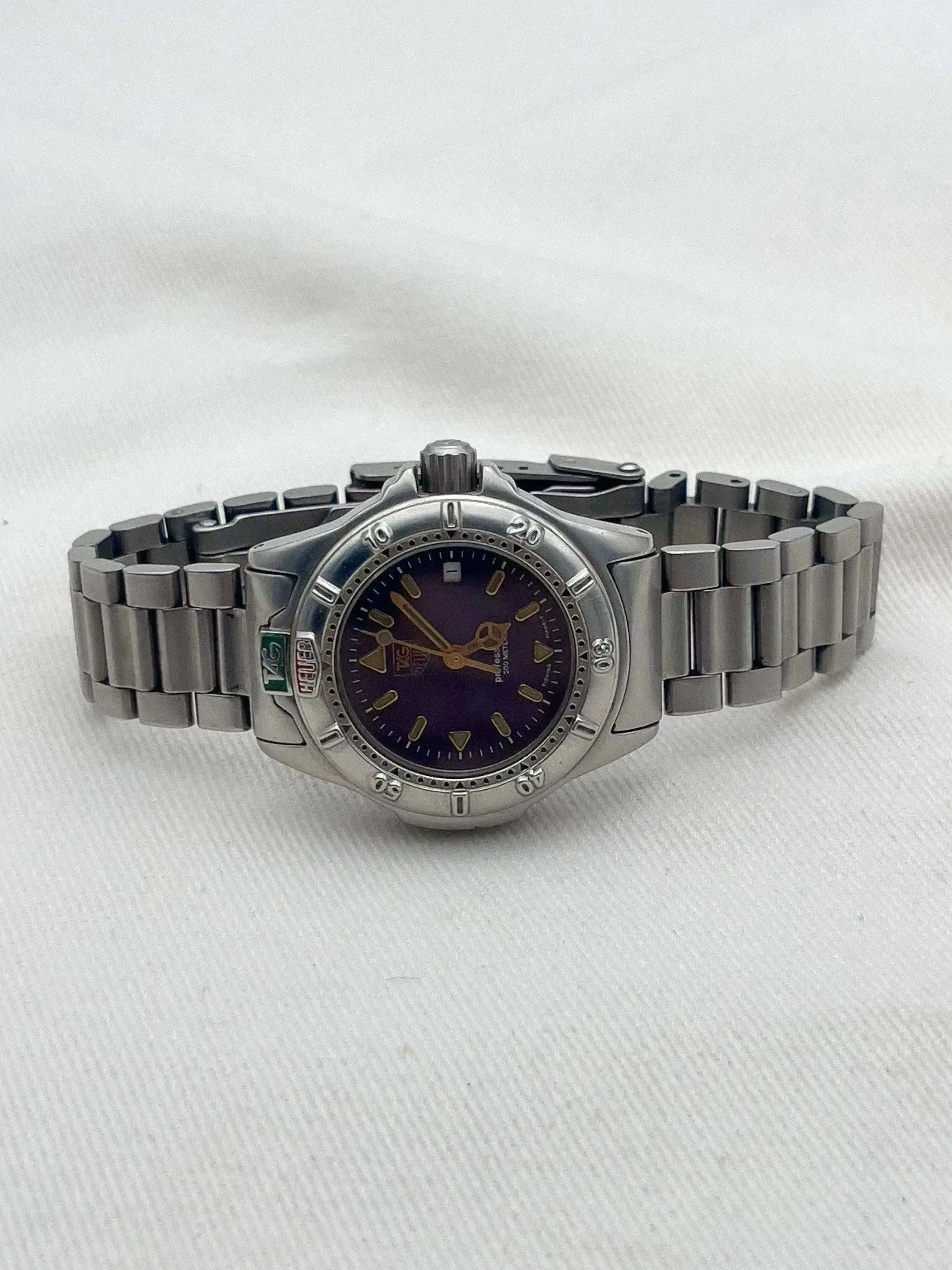 Tag Heuer - Mini Professionnel 200 - 1990s - Atelier Victor