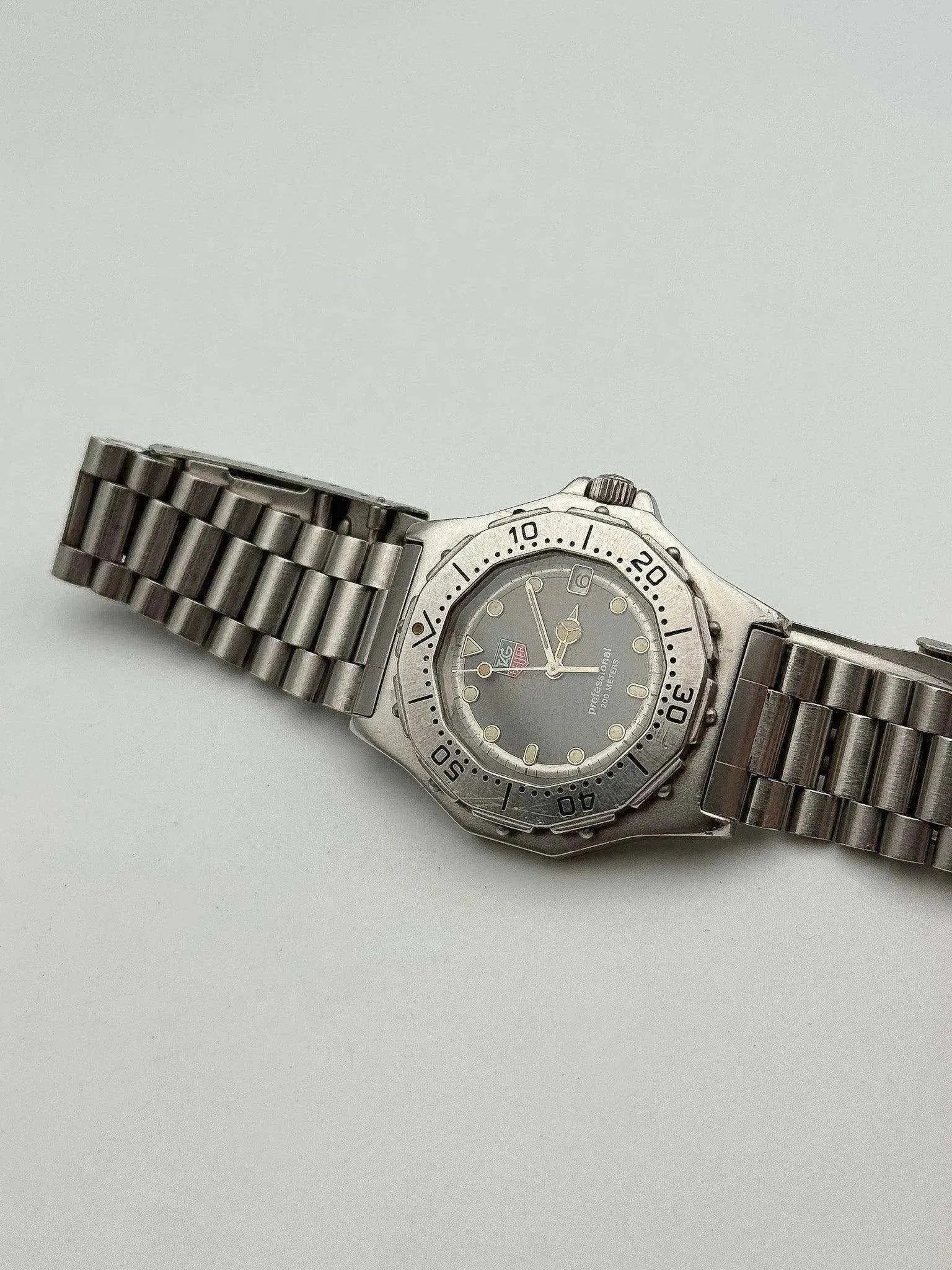 Tag Heuer - Professional 200m Grey - 1990’s - Atelier Victor - Vintage Shop