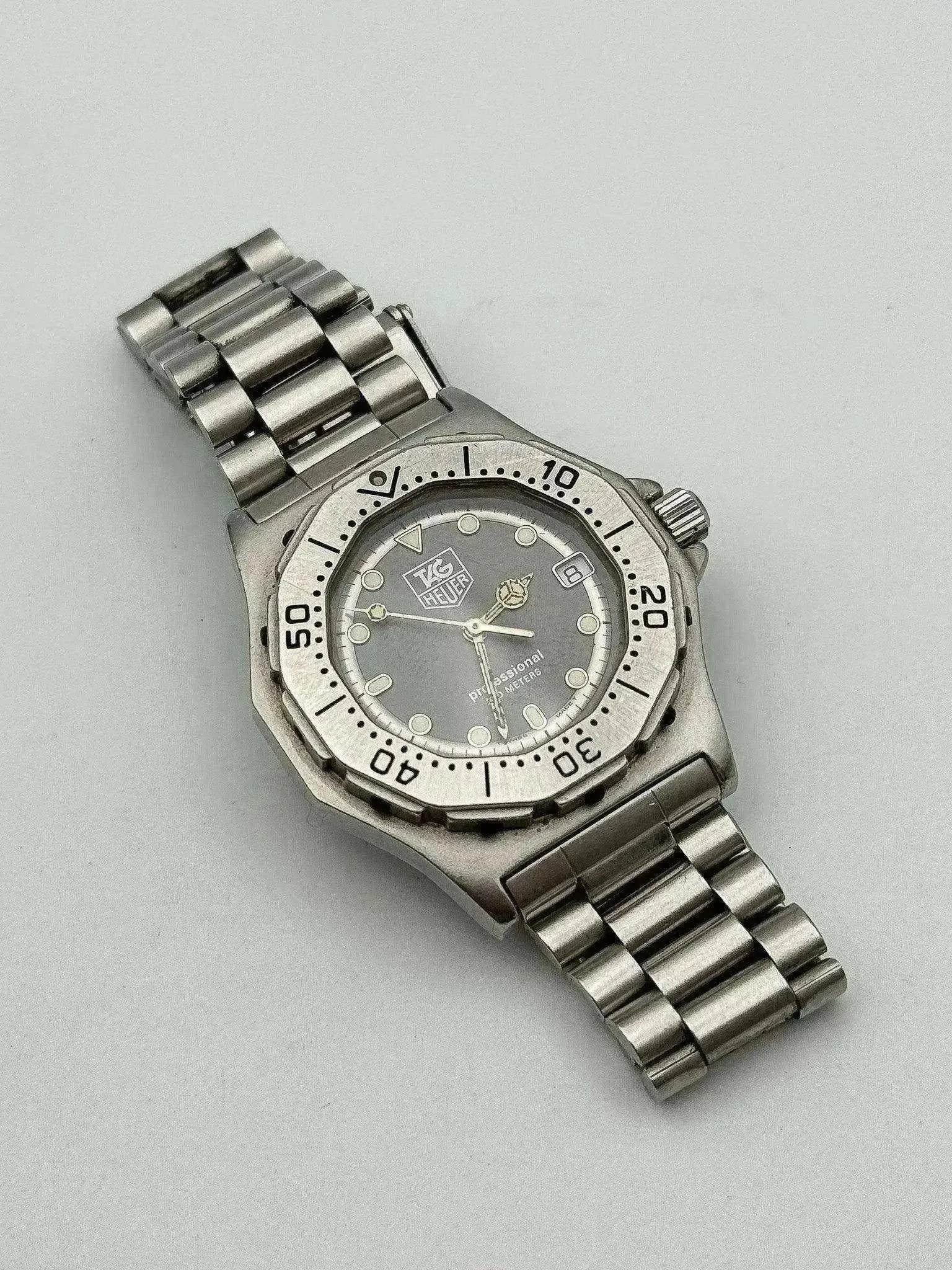 Tag Heuer - Professional 200m White Logo - BOX - 1990s - Atelier Victor