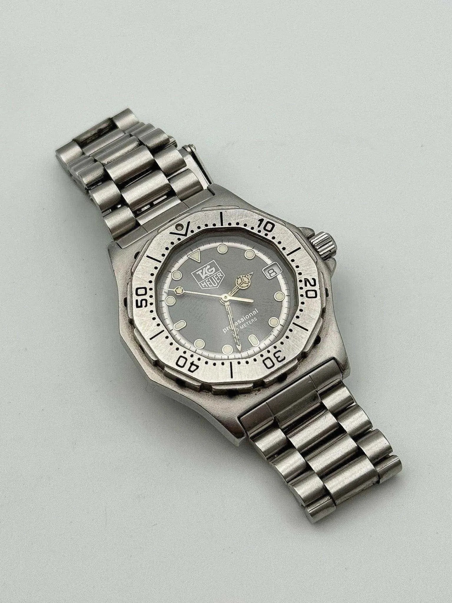 Tag Heuer - Professional 200m White Logo - BOX - 1990s - Atelier Victor Paris - Vintage Watch Shop Dubai