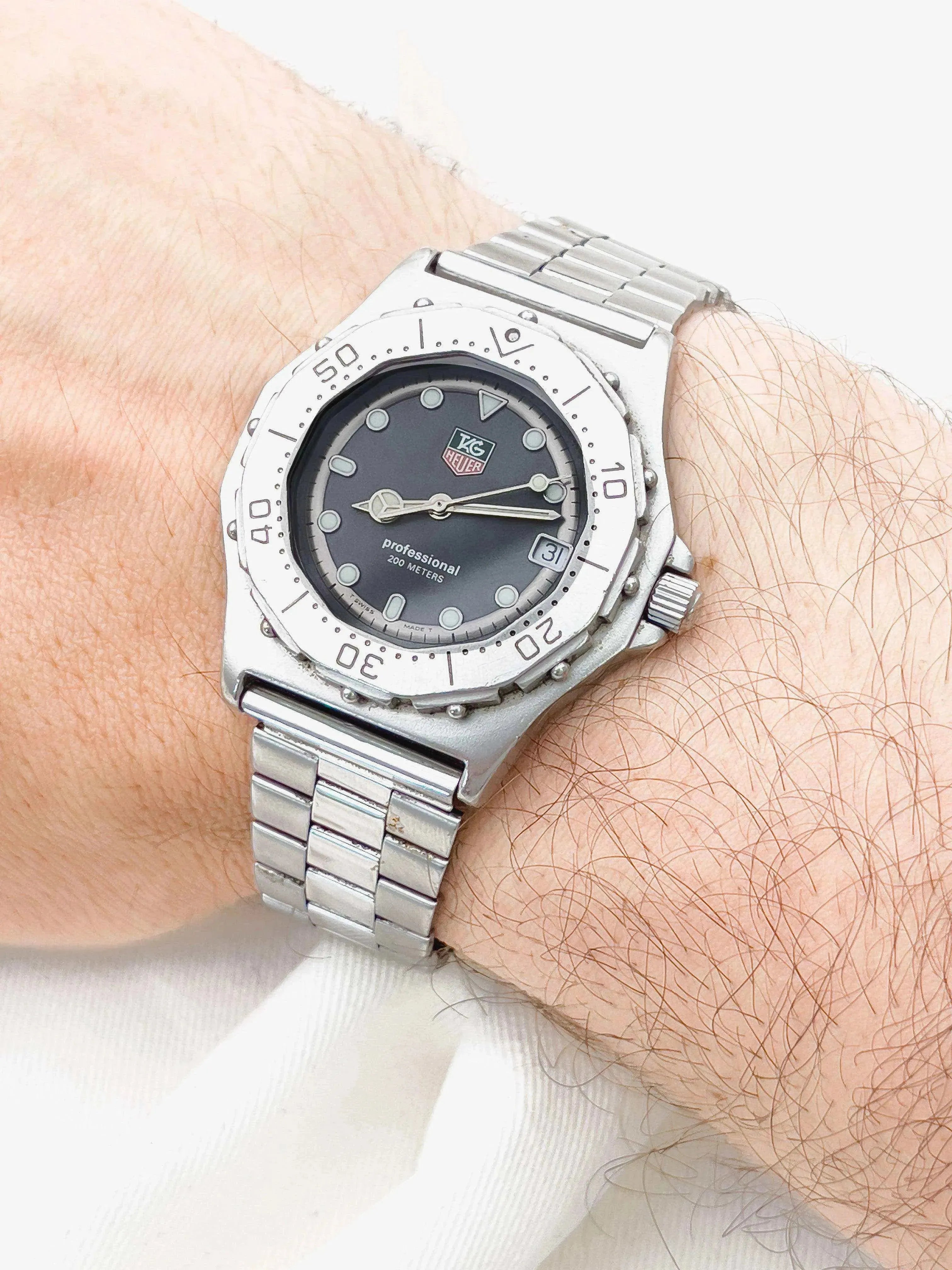 Tag Heuer - Professional 3000 Classique Gris - 1990s - Atelier Victor Paris - Vintage Watch Shop Dubai