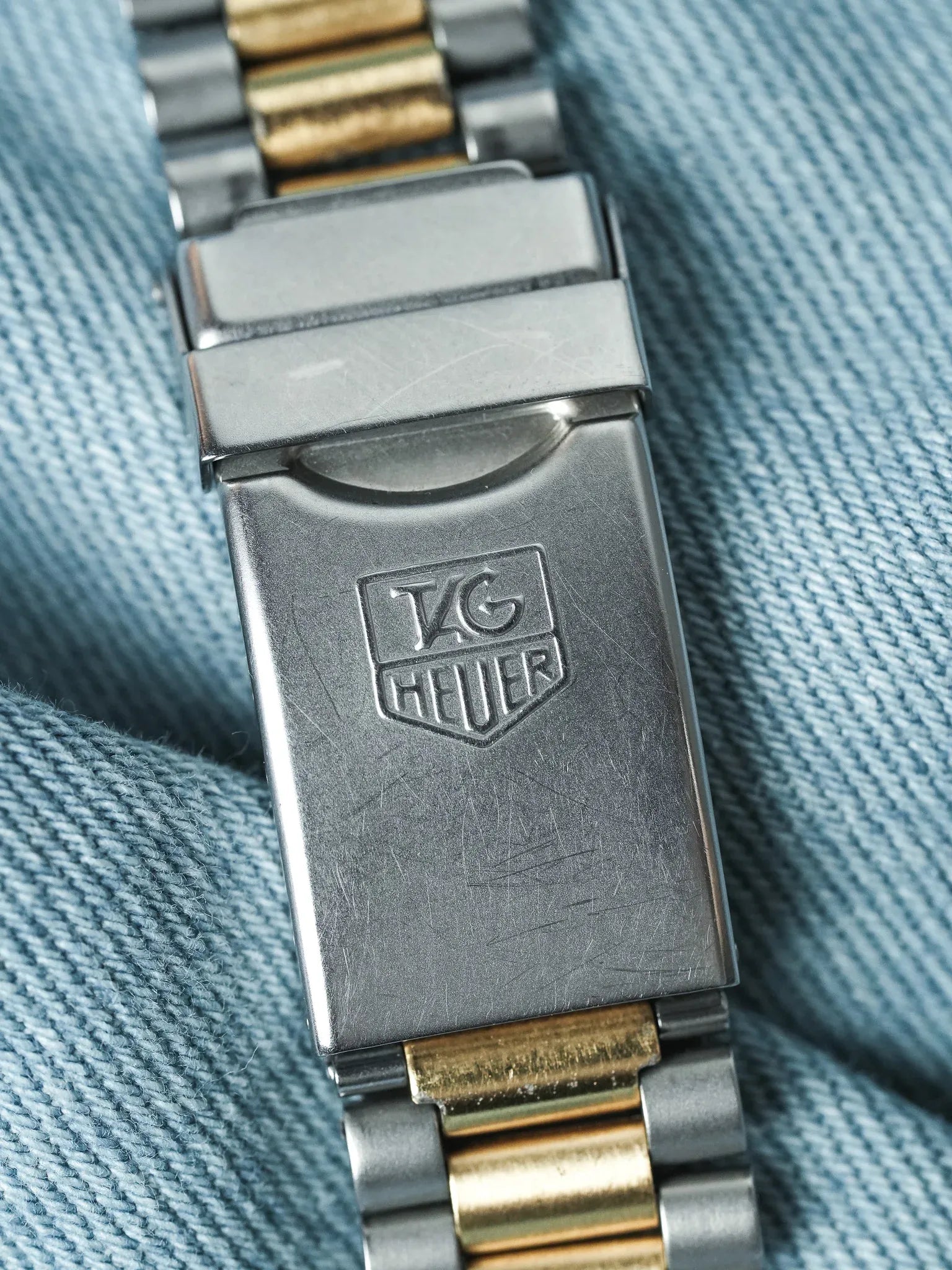 Tag Heuer - Professionnel 2000 34mm Or Patinée Lunette Acier - 1990s - Atelier Victor - Vintage Shop