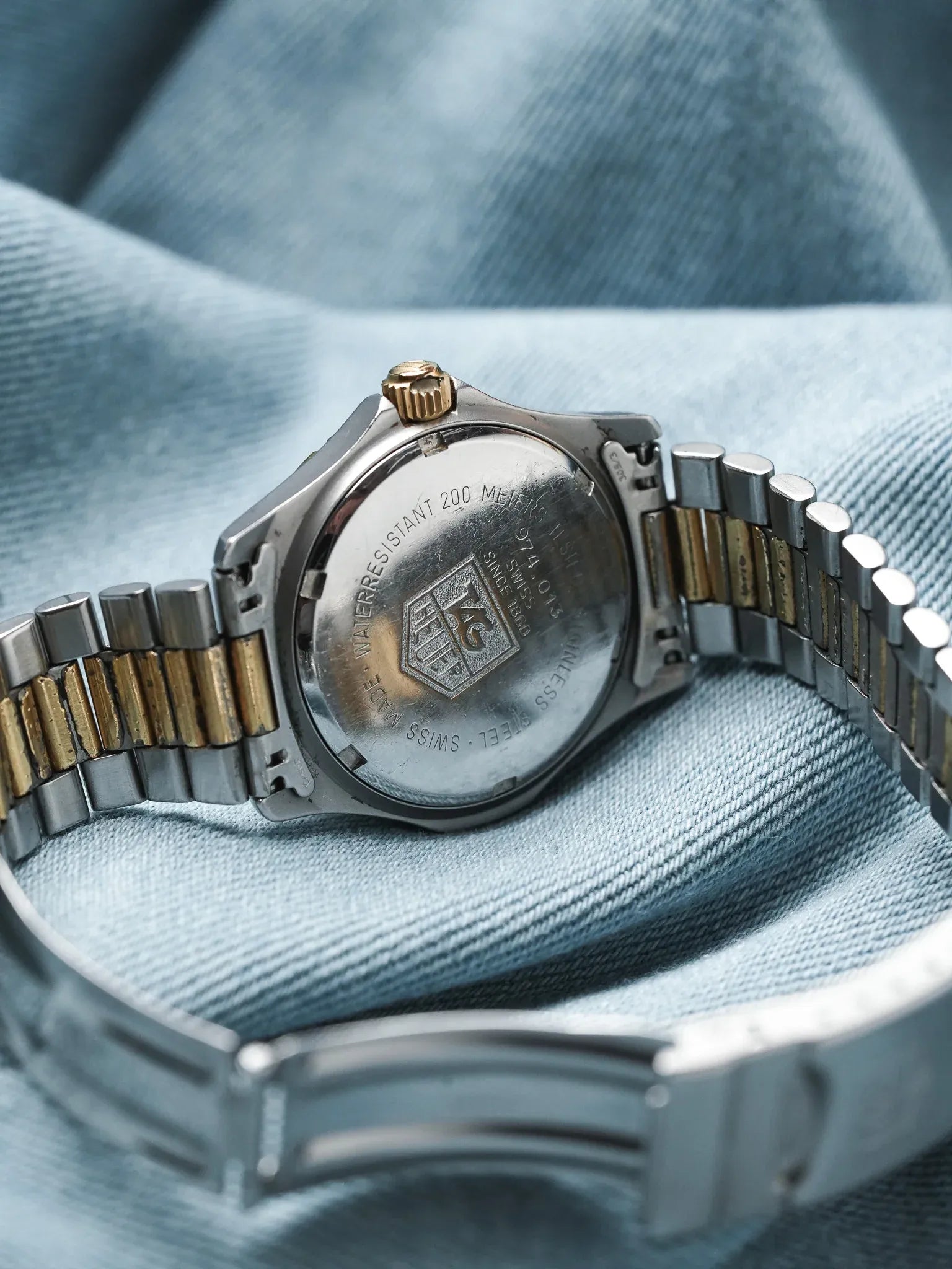 Tag Heuer - Professionnel 2000 34mm Or Patinée Lunette Acier - 1990s - Atelier Victor - Vintage Shop