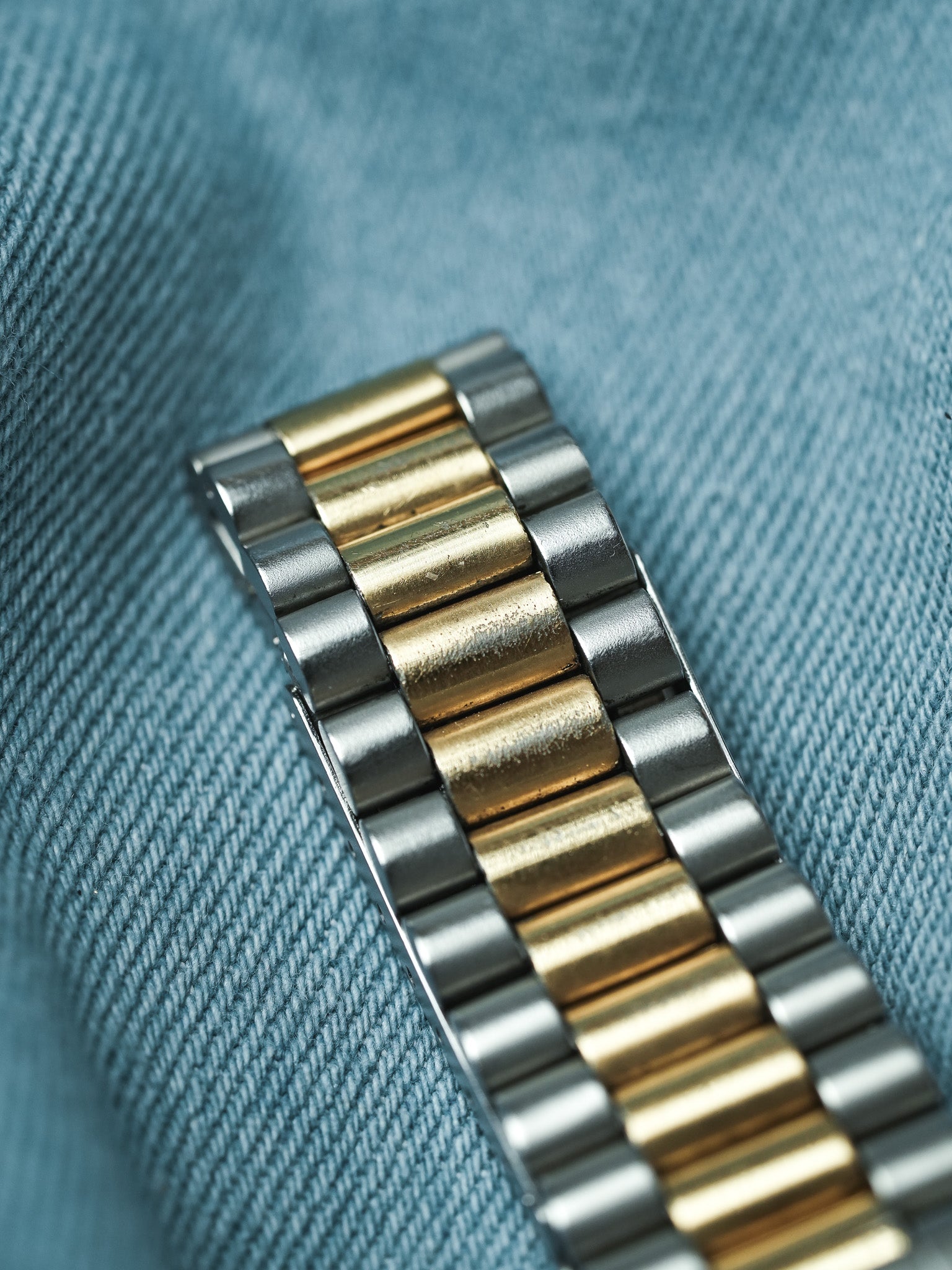 Tag Heuer - Professionnel 2000 34mm Or Patinée Lunette Acier - 1990s - Atelier Victor - Vintage Shop