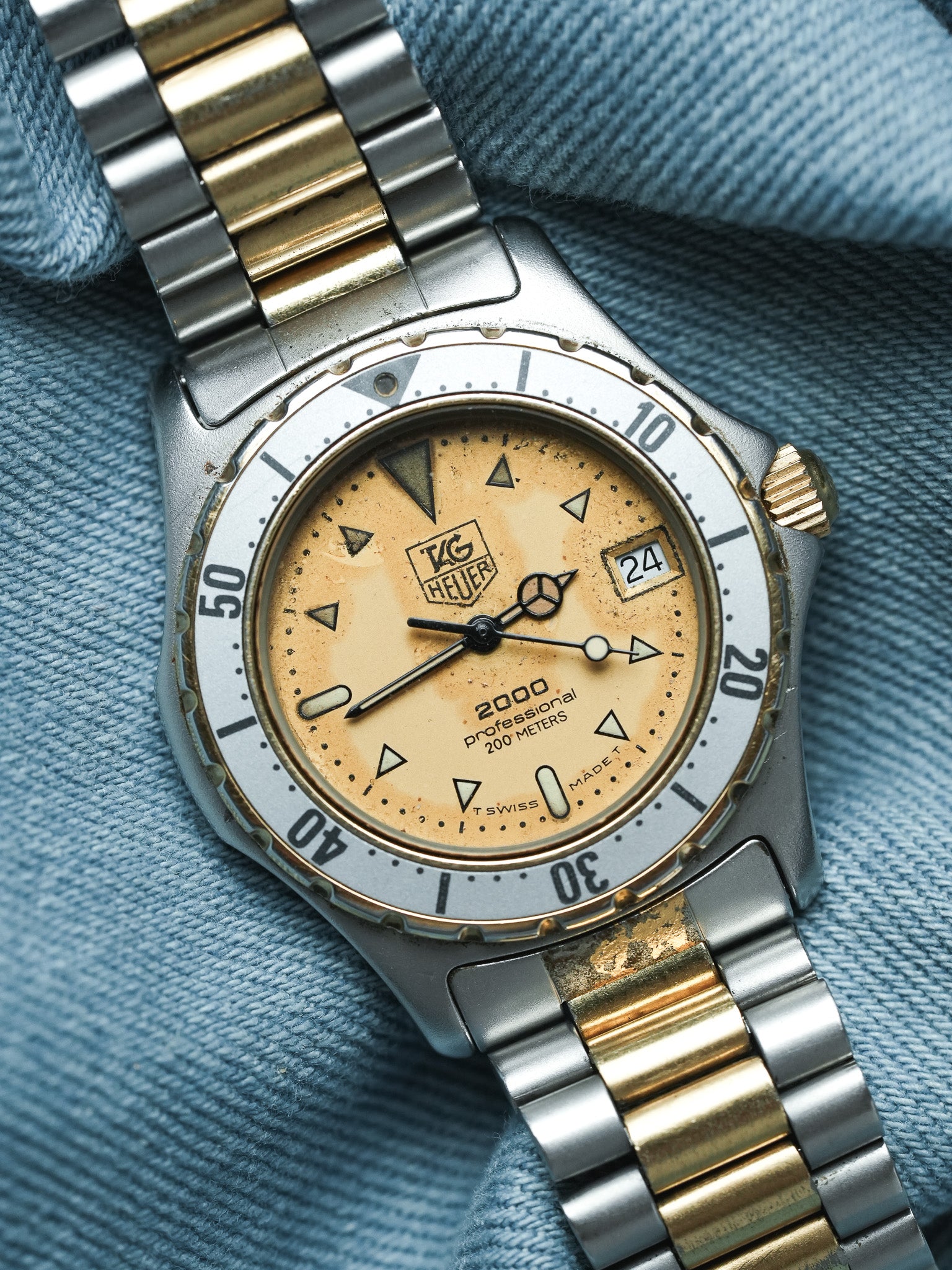 Tag Heuer - Professionnel 2000 34mm Or Patinée Lunette Acier - 1990s - Atelier Victor - Vintage Shop