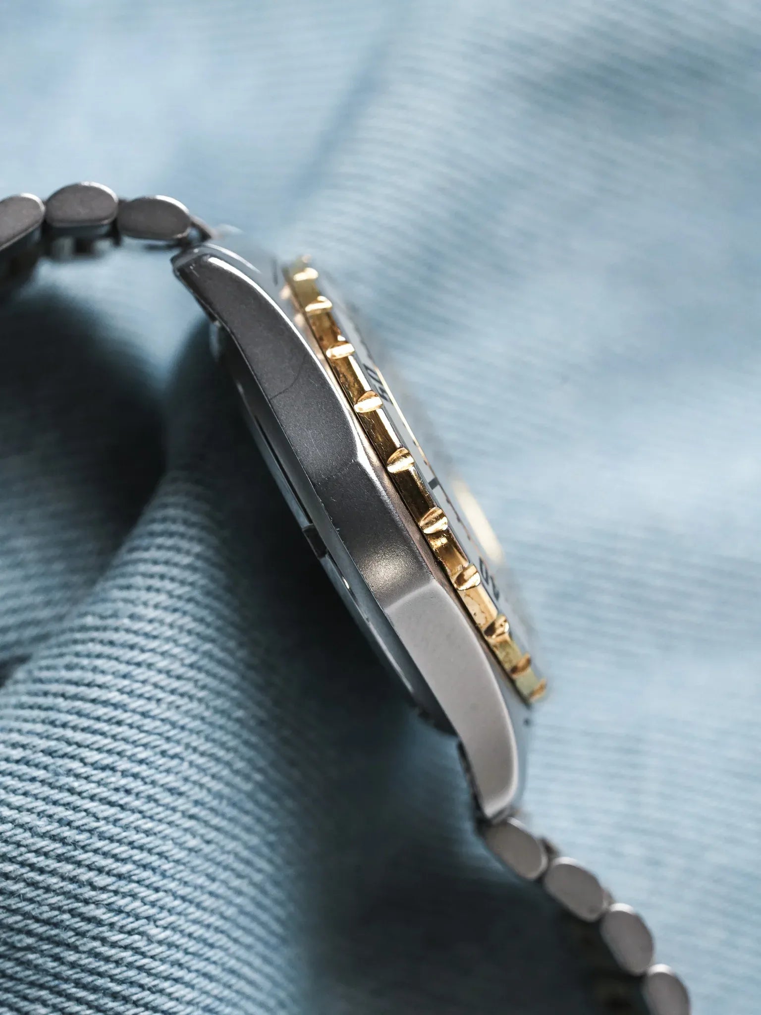 Tag Heuer - Professionnel 2000 34mm Or Patinée Lunette Acier - 1990s - Atelier Victor - Vintage Shop