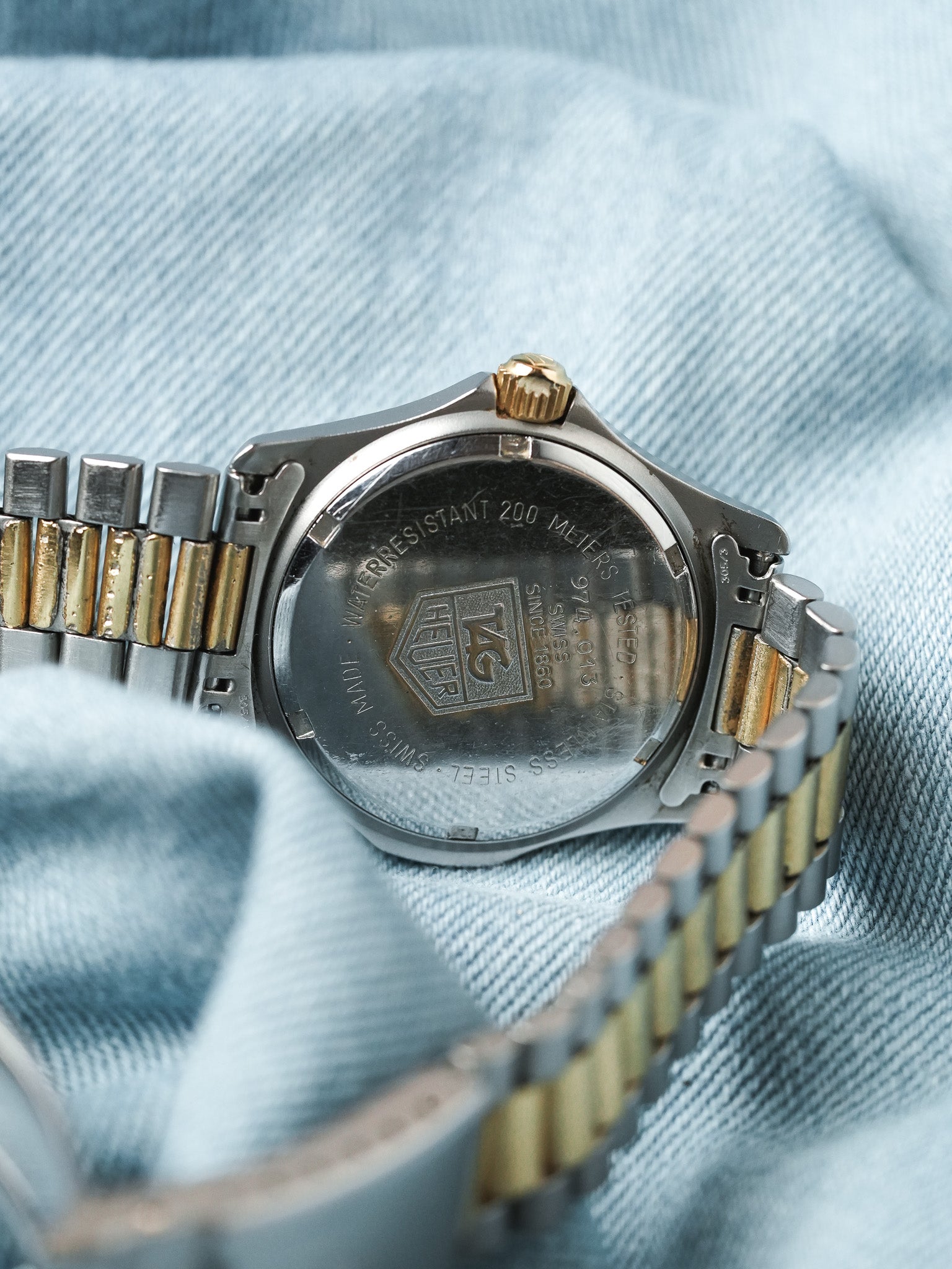 Tag Heuer - Professionnel 2000 34mm Or Patinée Lunette Acier - 1990s - Atelier Victor - Vintage Shop