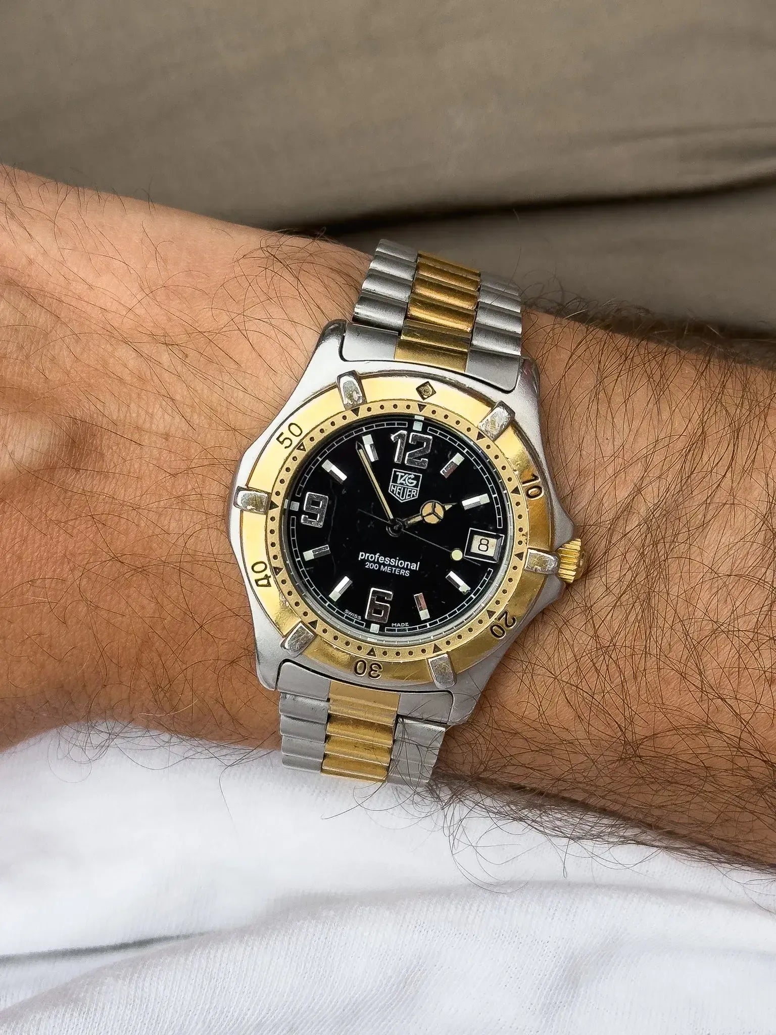 Tag Heuer - Professionnel 2000 39mm Acier Or Cadran noir - 1990s - Atelier Victor