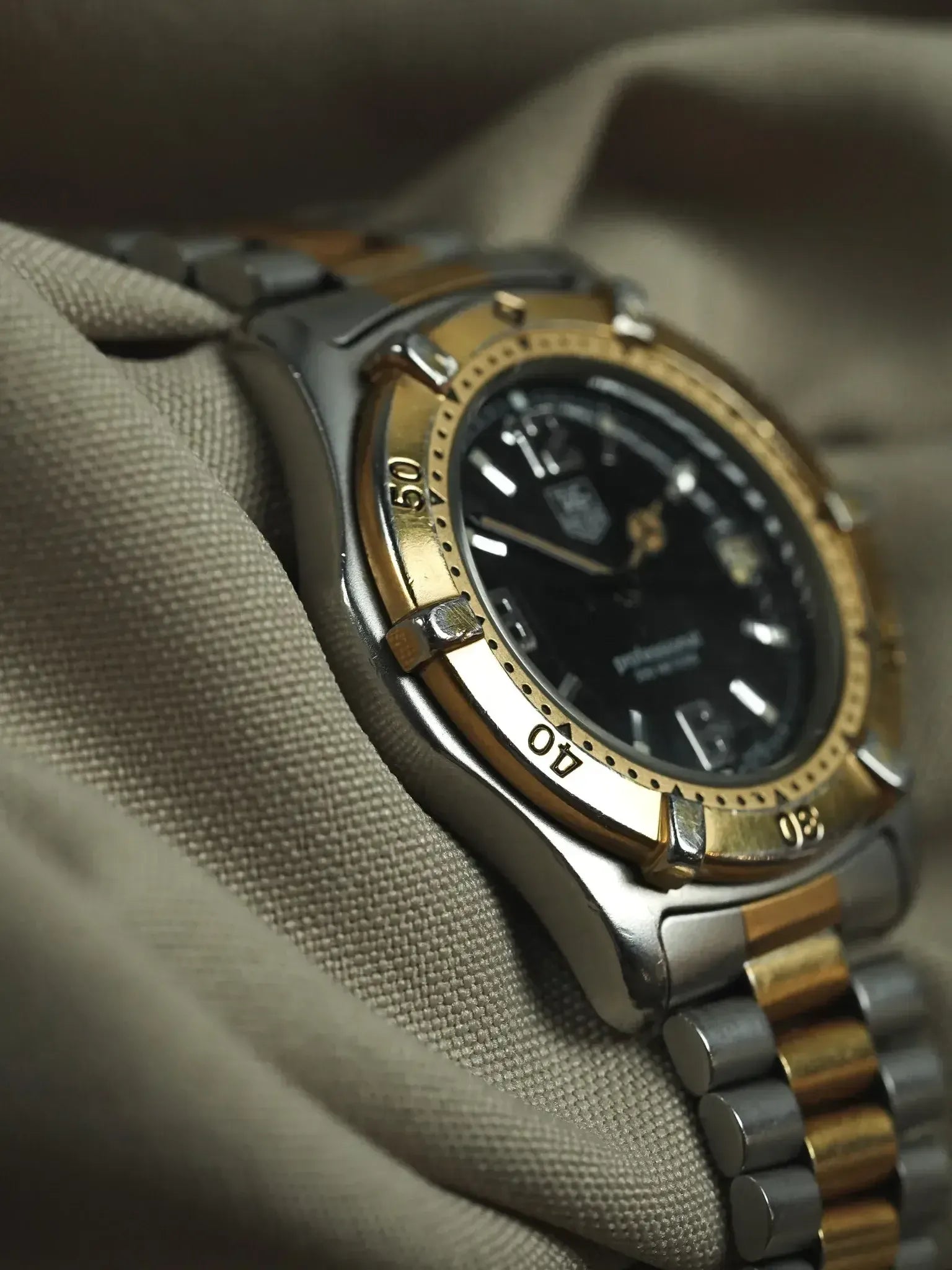 Tag Heuer - Professionnel 2000 39mm Acier Or Cadran noir - 1990s - Atelier Victor