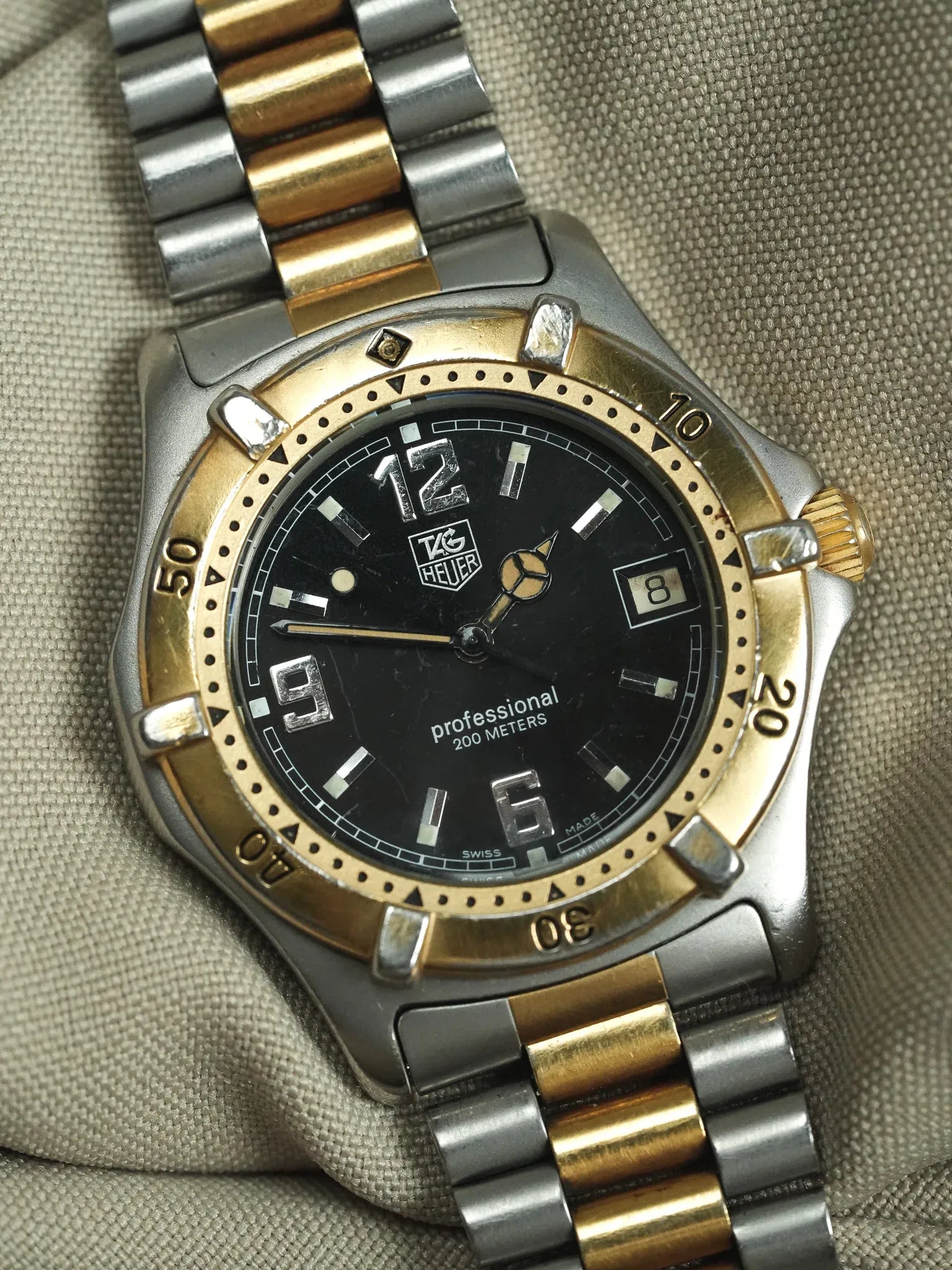 Tag Heuer - Professionnel 2000 39mm Acier Or Cadran noir - 1990s - Atelier Victor - Vintage Shop