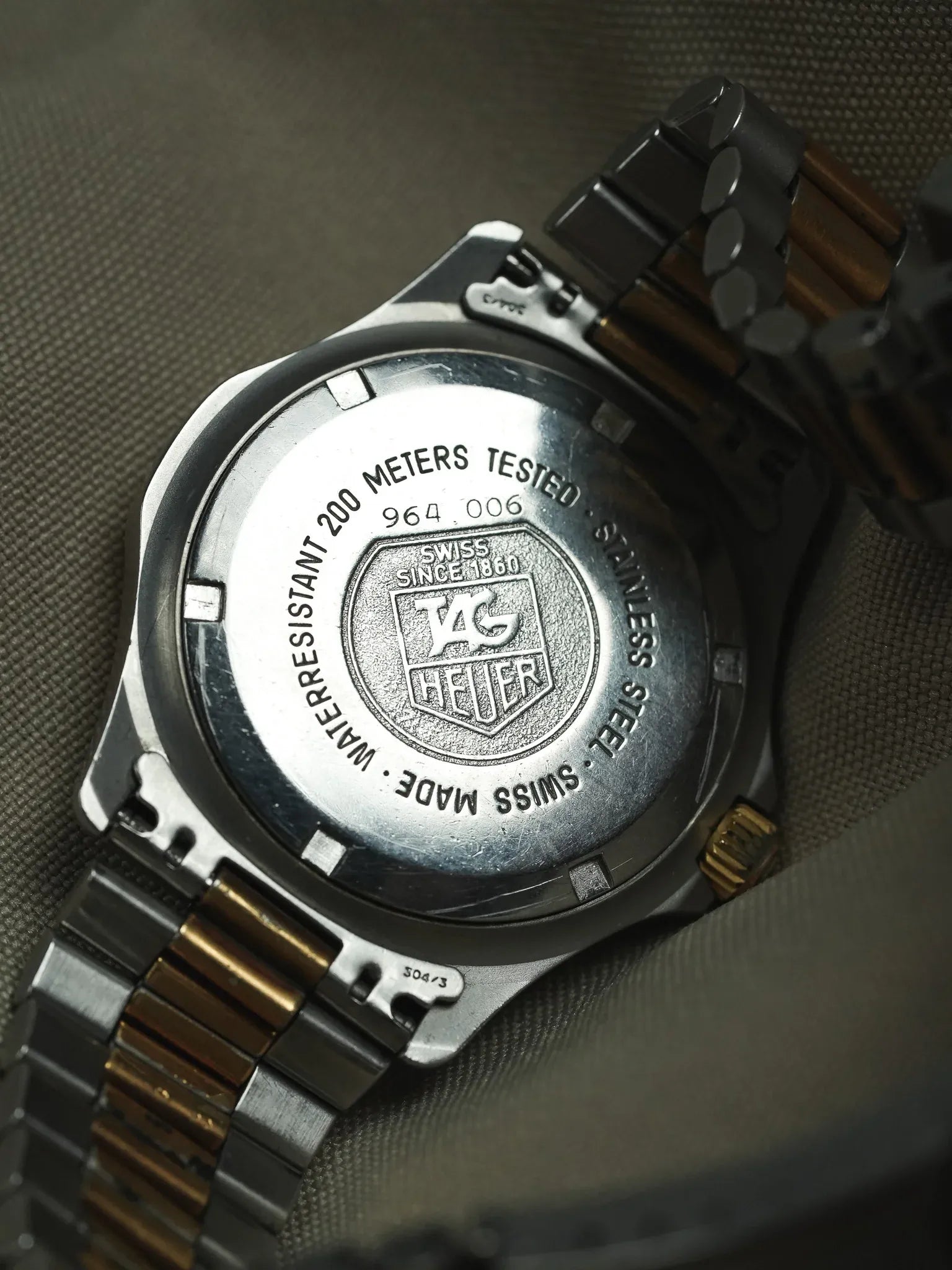 Tag Heuer - Professionnel 2000 39mm Acier Or Cadran noir - 1990s - Atelier Victor - Vintage Shop
