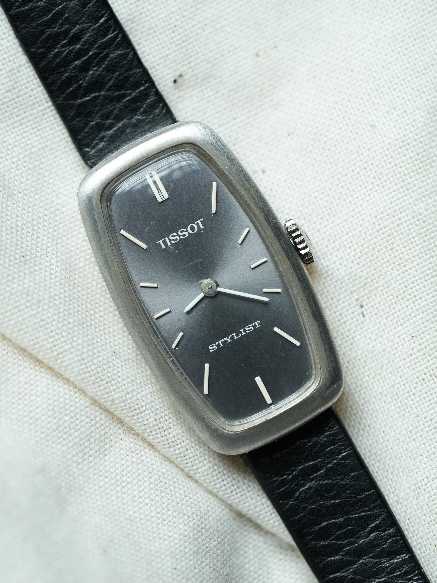 Tissot - Allongée acier anthracite - 1980s - Atelier Victor - Vintage Shop