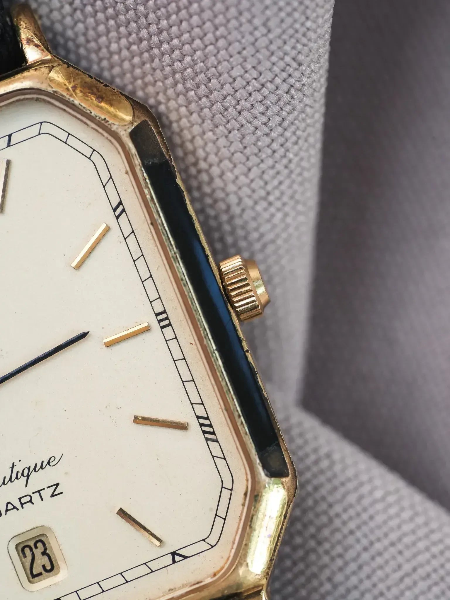 Tissot - Boulgone Octogonale Plaqué or laque noir - 1990s - Atelier Victor