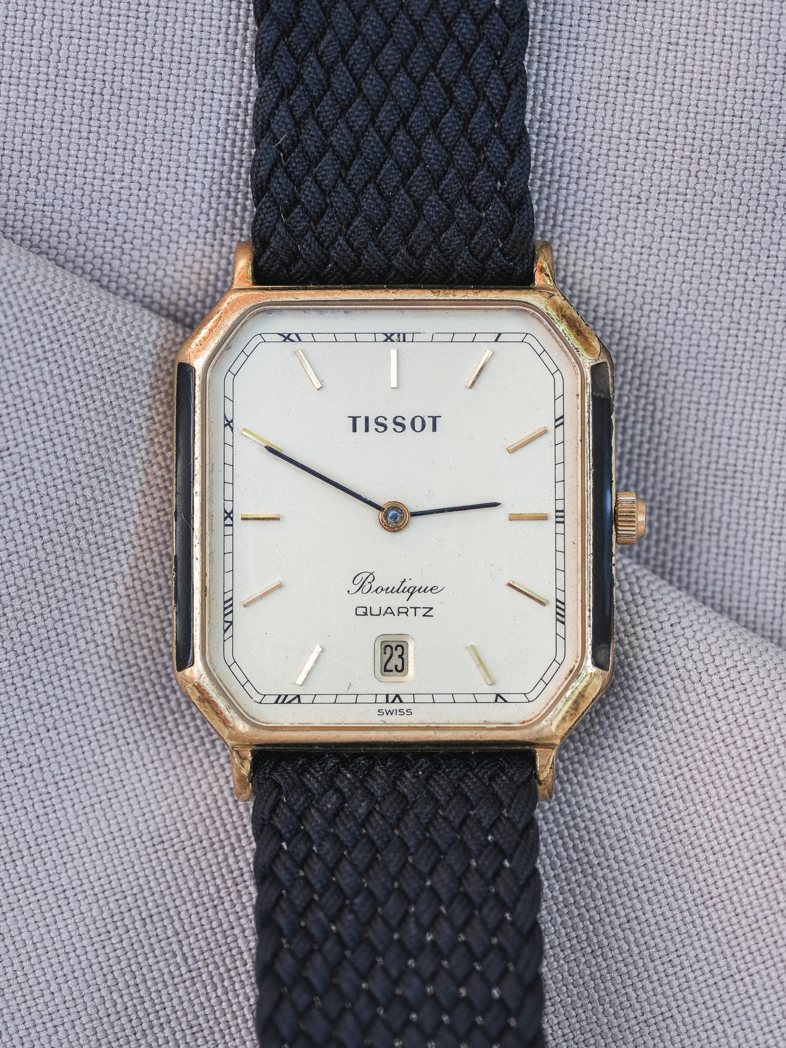 Tissot - Boulgone Octogonale Plaqué or laque noir - 1990s - Atelier Victor - Vintage Shop