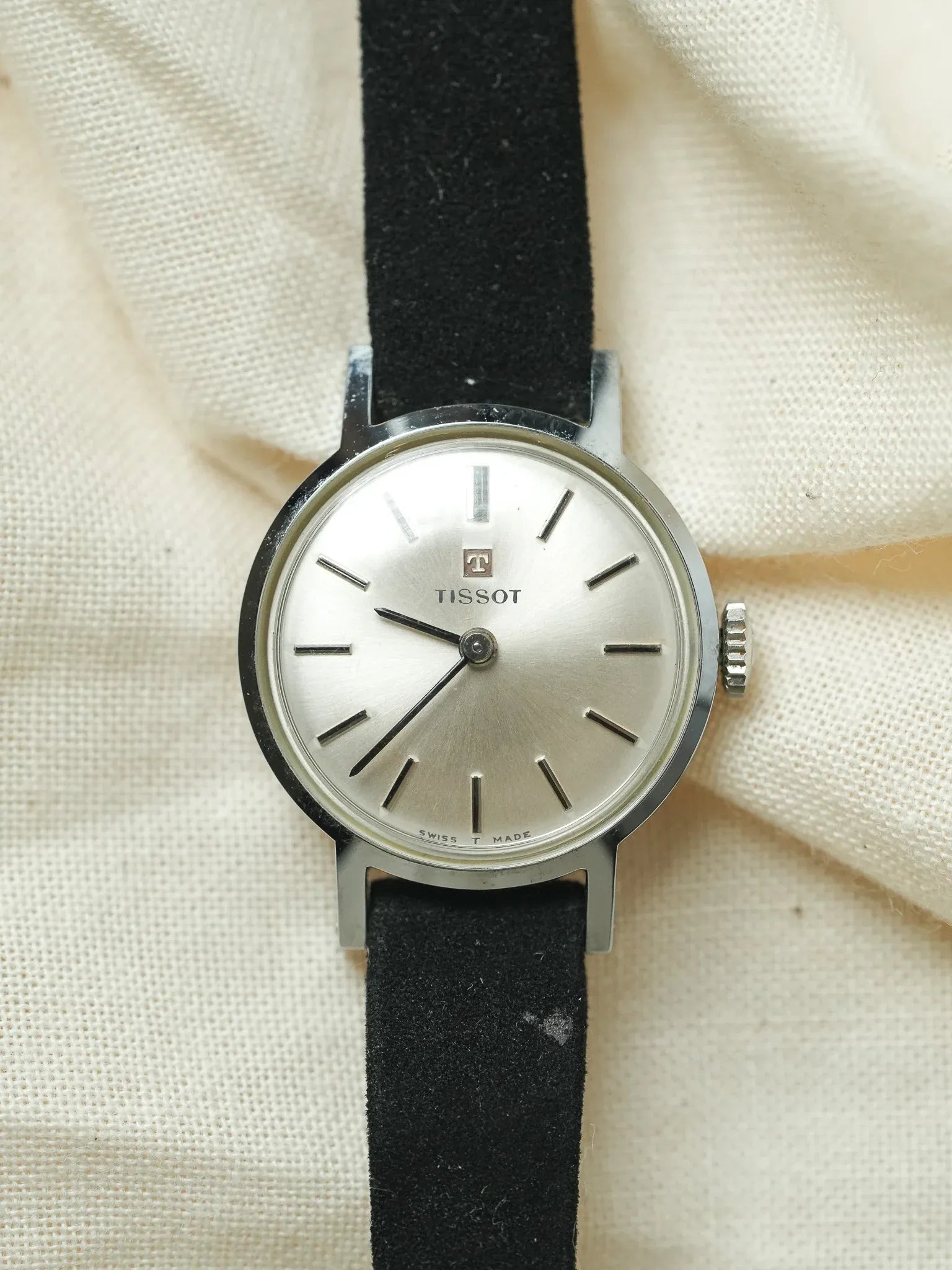Tissot - Mini Dress Watch Acier Index Onyx - NOS - 1970s - Atelier Victor - Vintage Shop