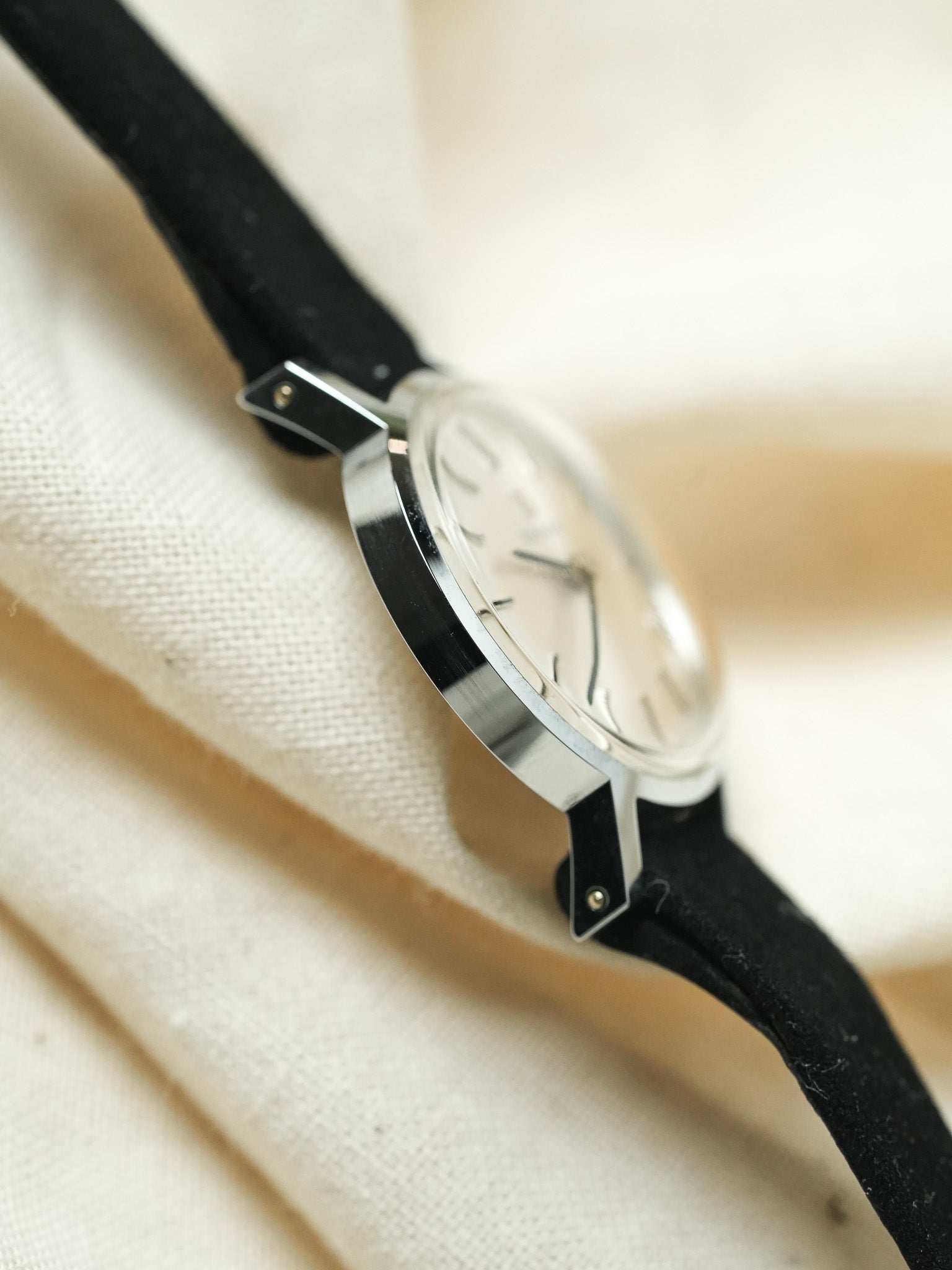 Tissot - Mini Dress Watch Acier Index Onyx - NOS - 1970s - Atelier Victor - Vintage Shop