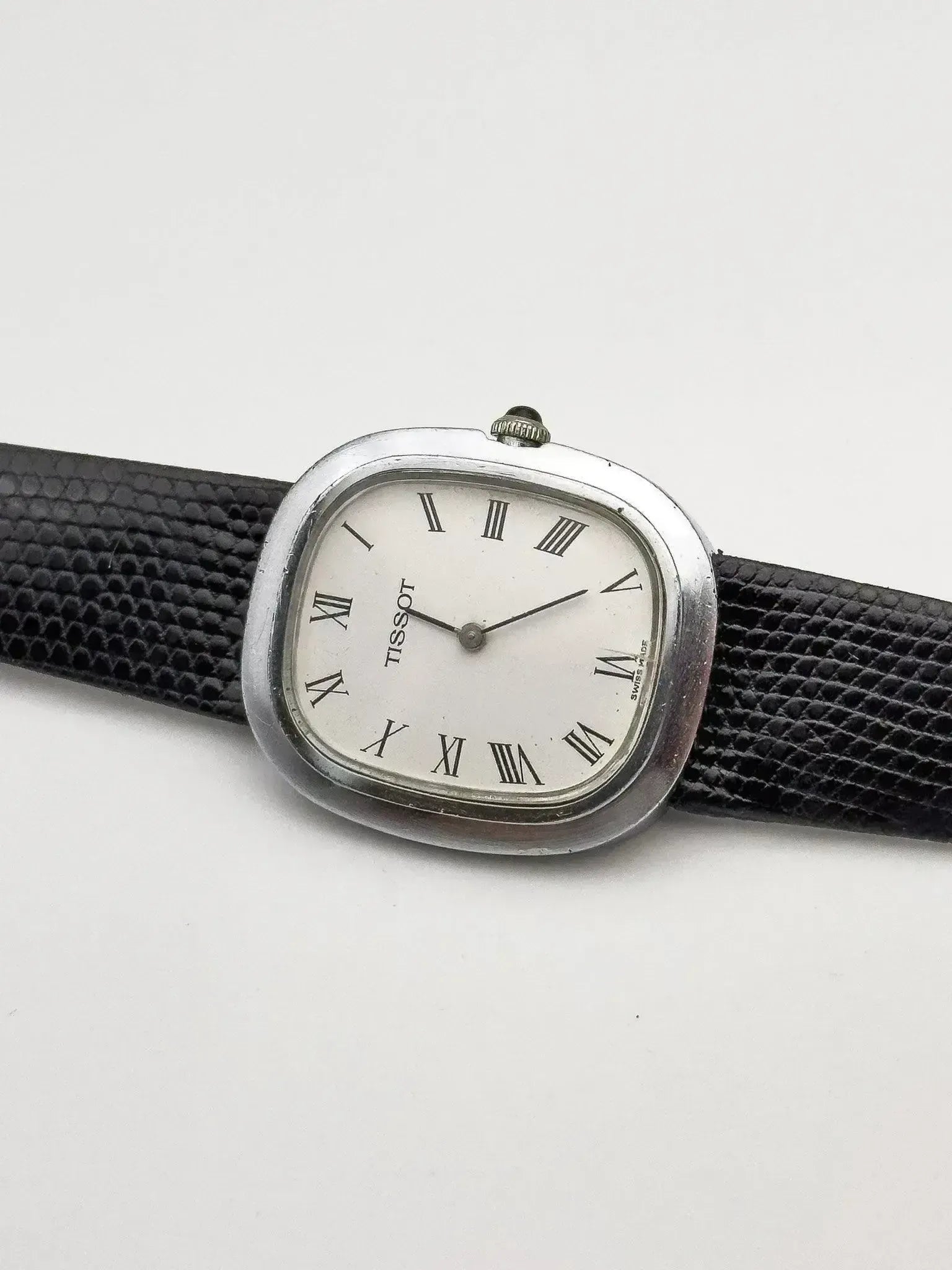 Tissot - Tonneau Romain Cabochon - 1970s - Atelier Victor