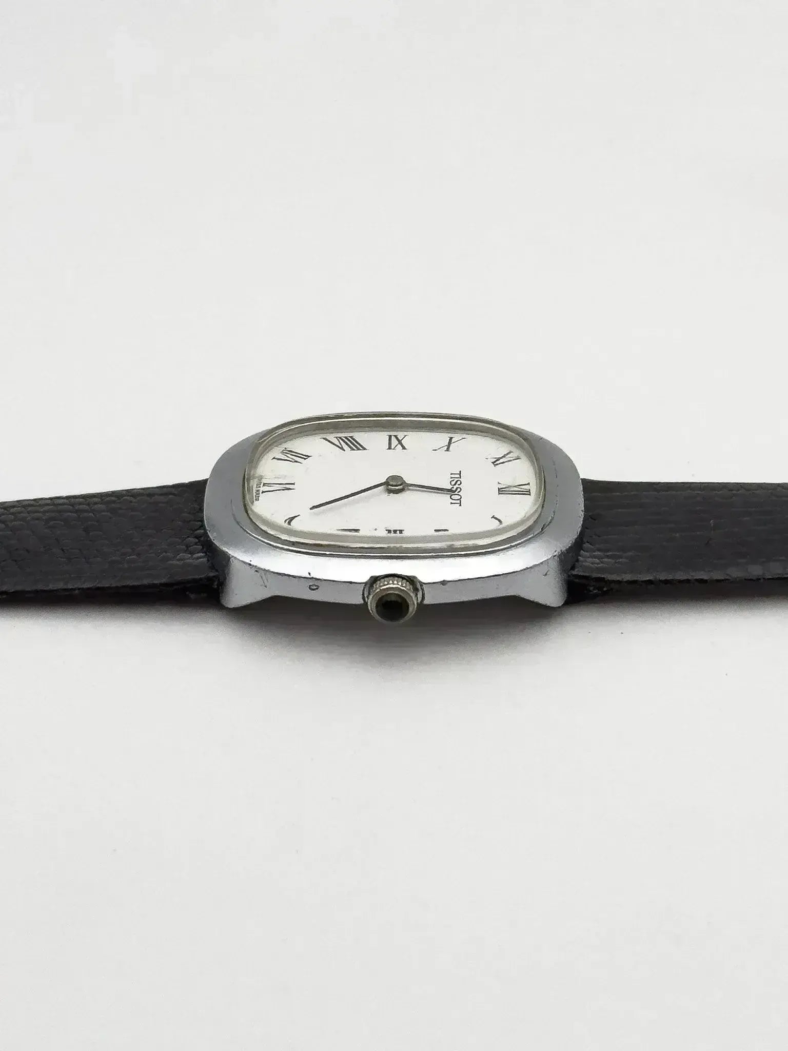 Tissot - Tonneau Romain Cabochon - 1970s - Atelier Victor