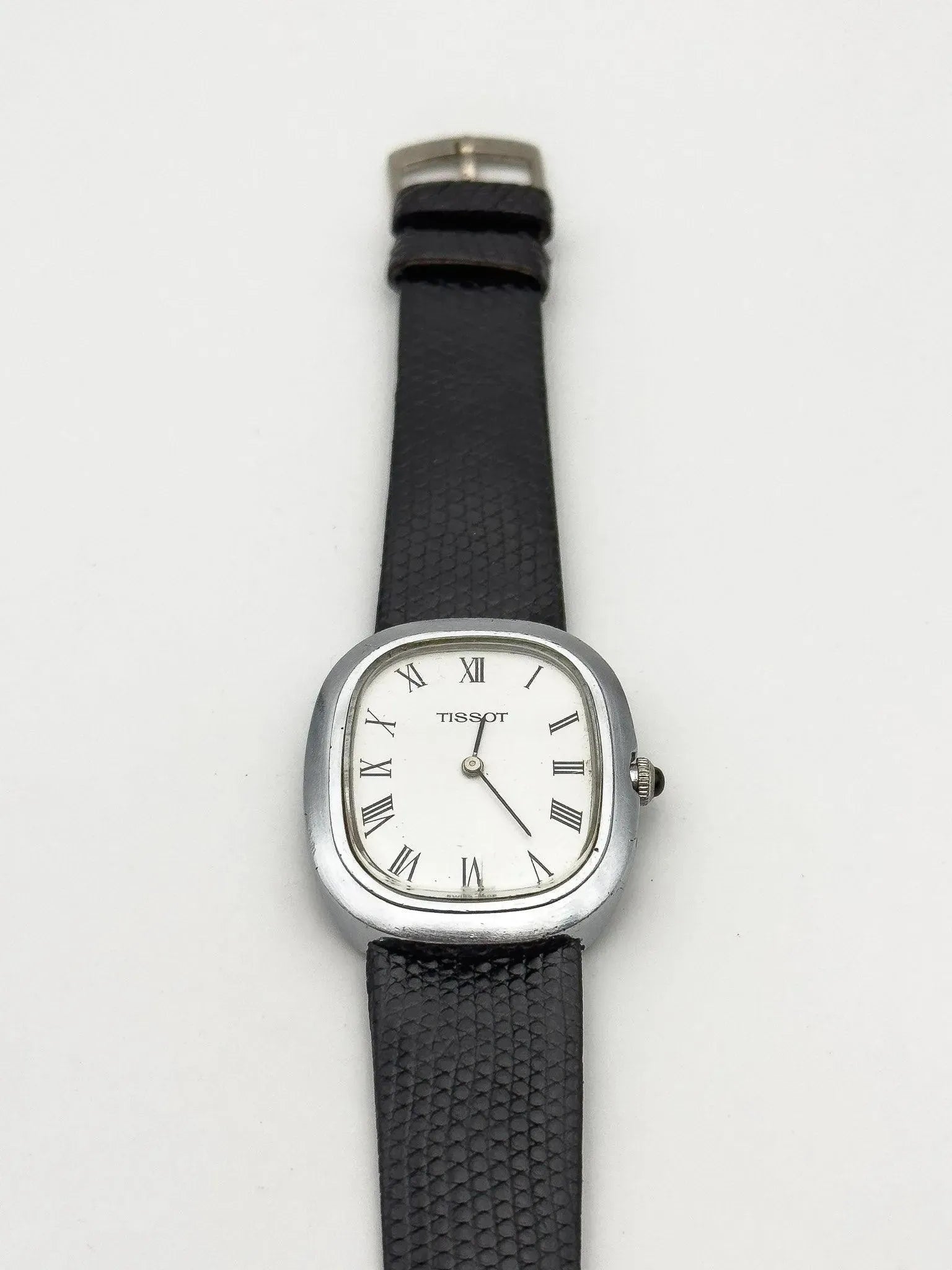 Tissot - Tonneau Romain Cabochon - 1970s - Atelier Victor - Vintage Shop