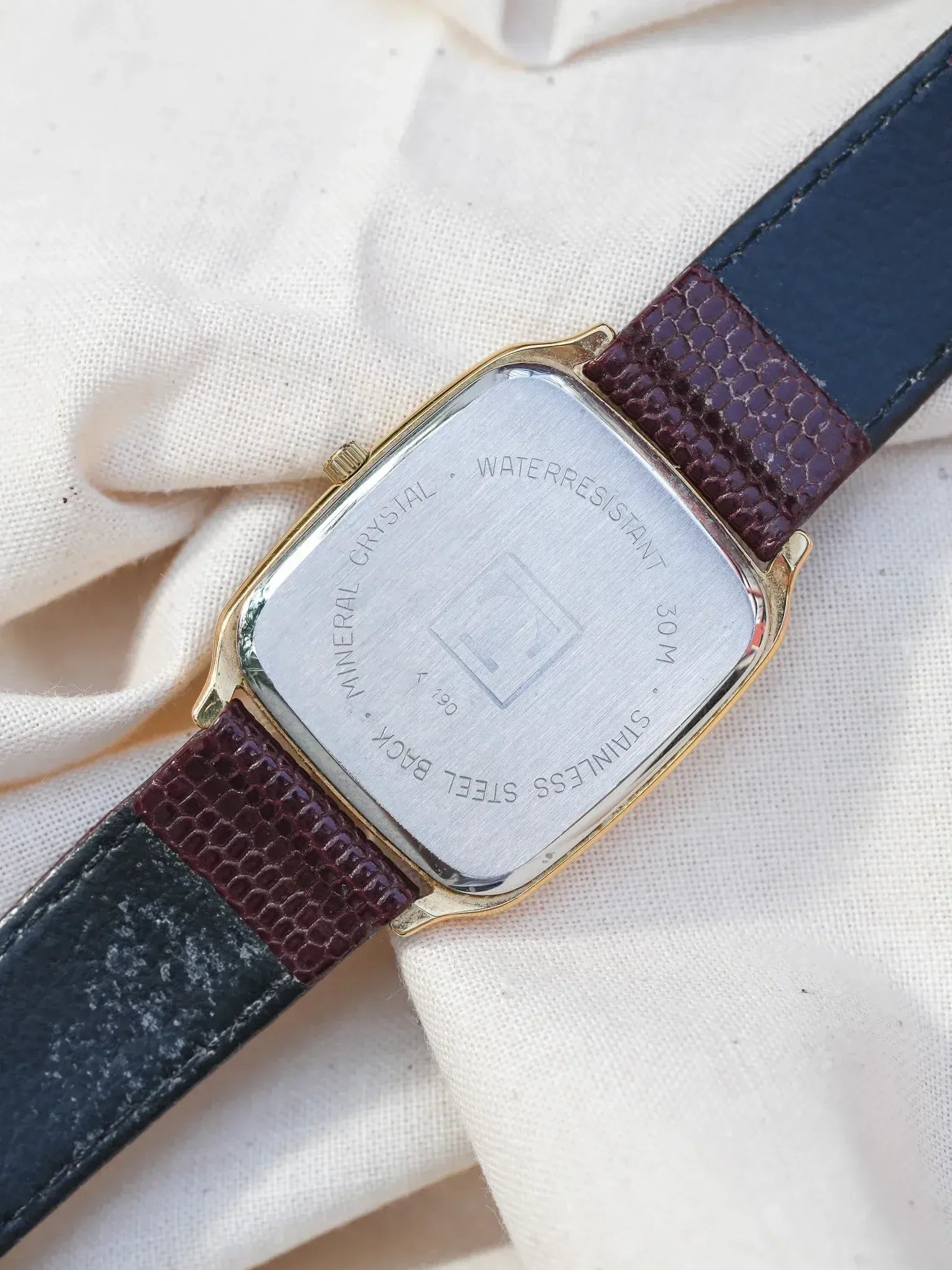 TIssot - Tonneau Stylist plaqué or - 1990s - Atelier Victor