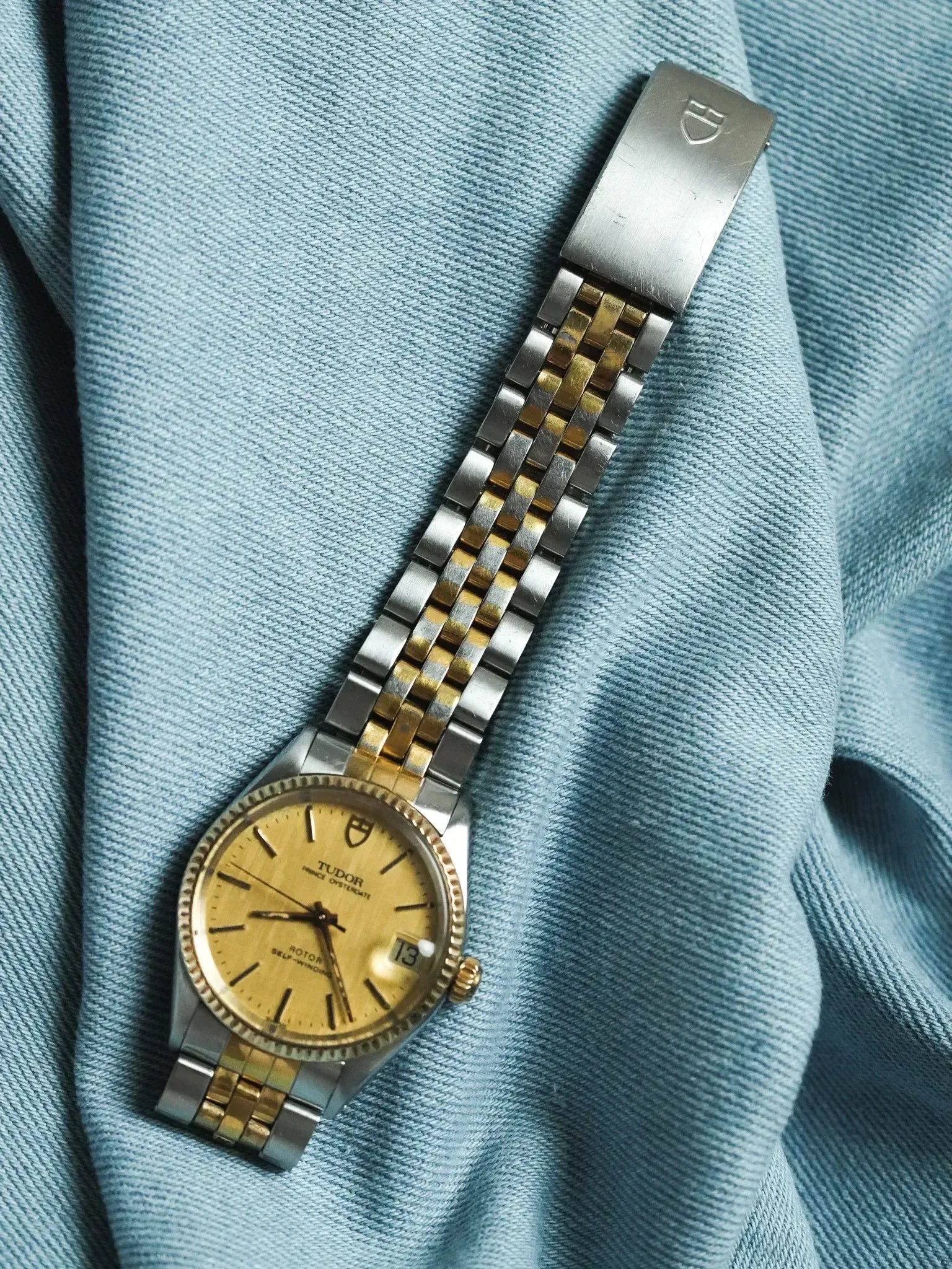 Tudor x Rolex - Prince Oysterdate Acier Or Cadran Lin Cannelée Or 18k - 1980s - Atelier Victor