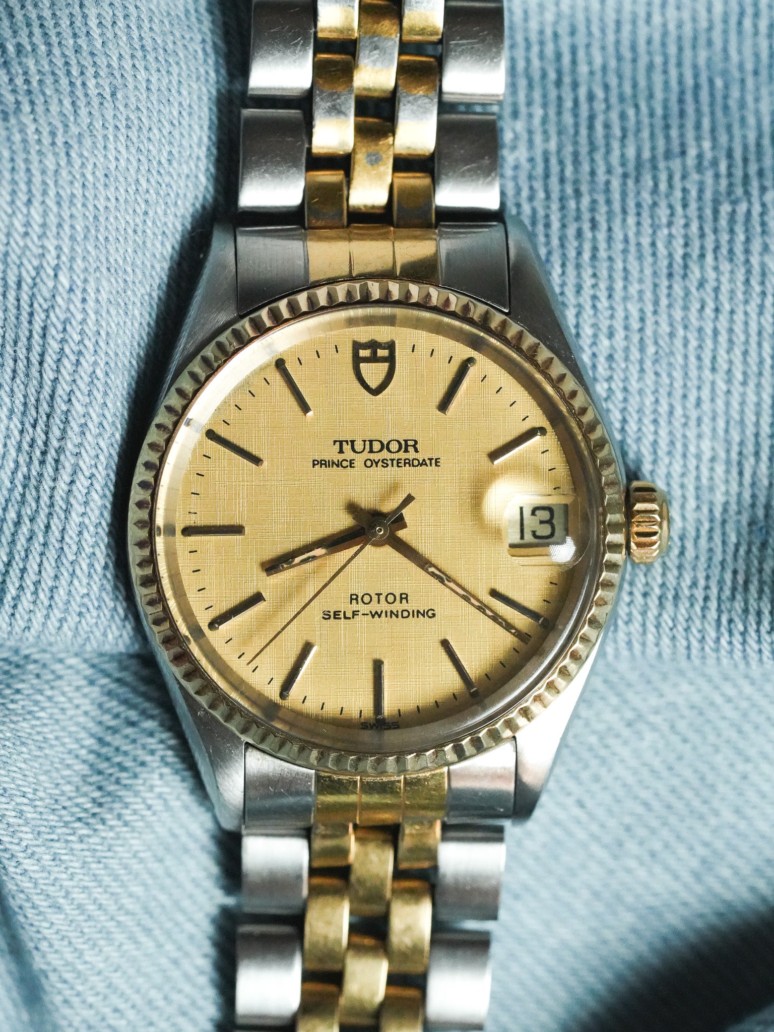 Tudor x Rolex - Prince Oysterdate Acier Or Cadran Lin Cannelée Or 18k - 1980s - Atelier Victor - Vintage Shop