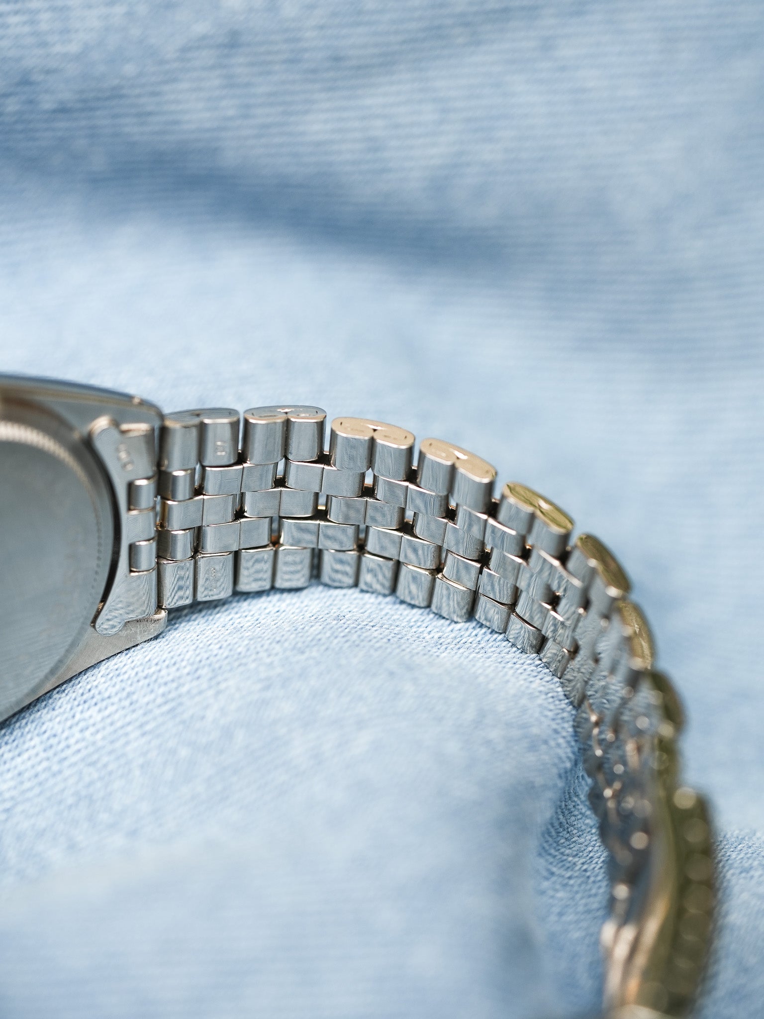 Tudor x Rolex - Prince Oysterdate Blanc Romain Cannelée Acier Or - 1990s - Atelier Victor - Vintage Shop