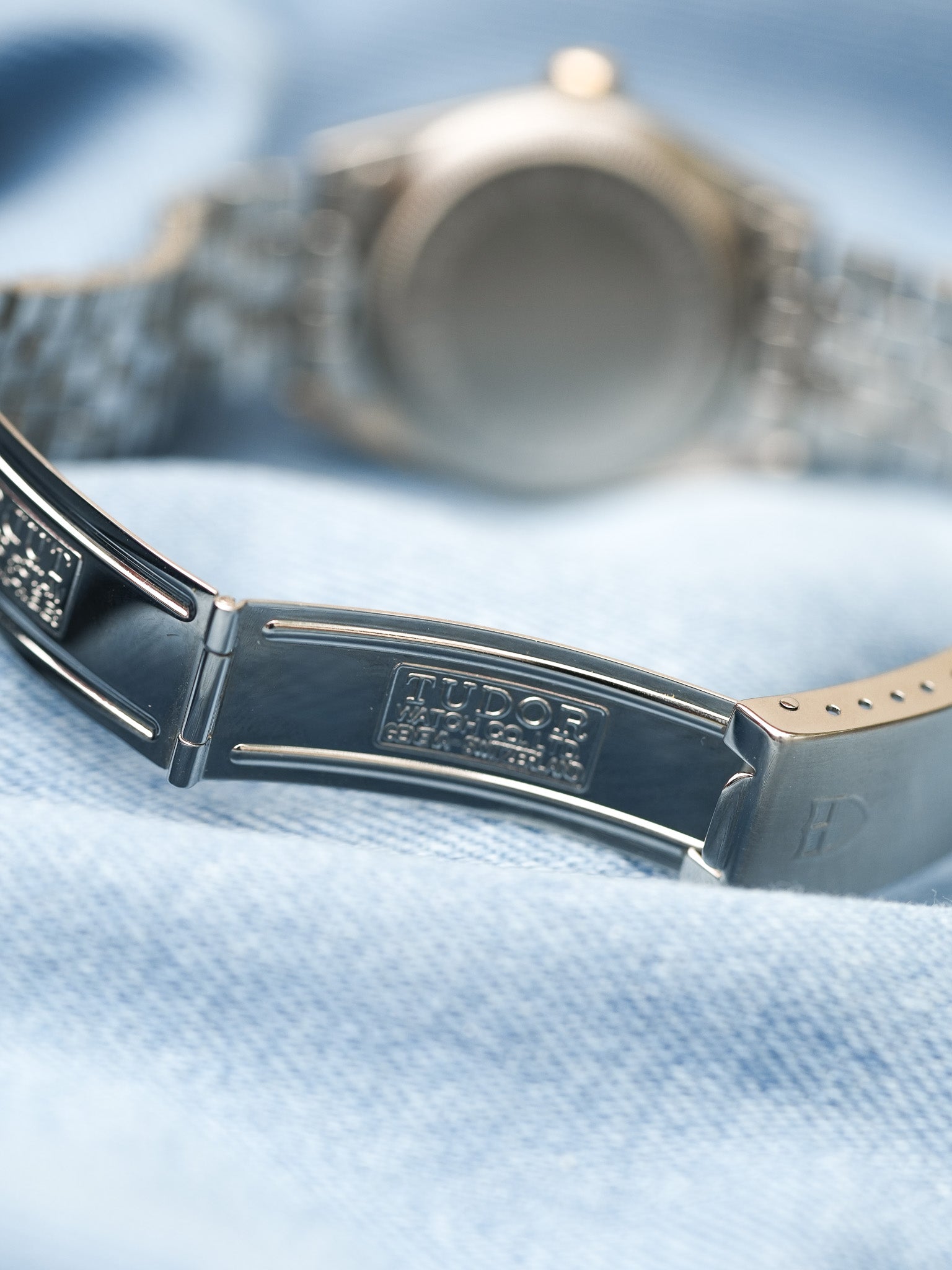 Tudor x Rolex - Prince Oysterdate Blanc Romain Cannelée Acier Or - 1990s - Atelier Victor - Vintage Shop