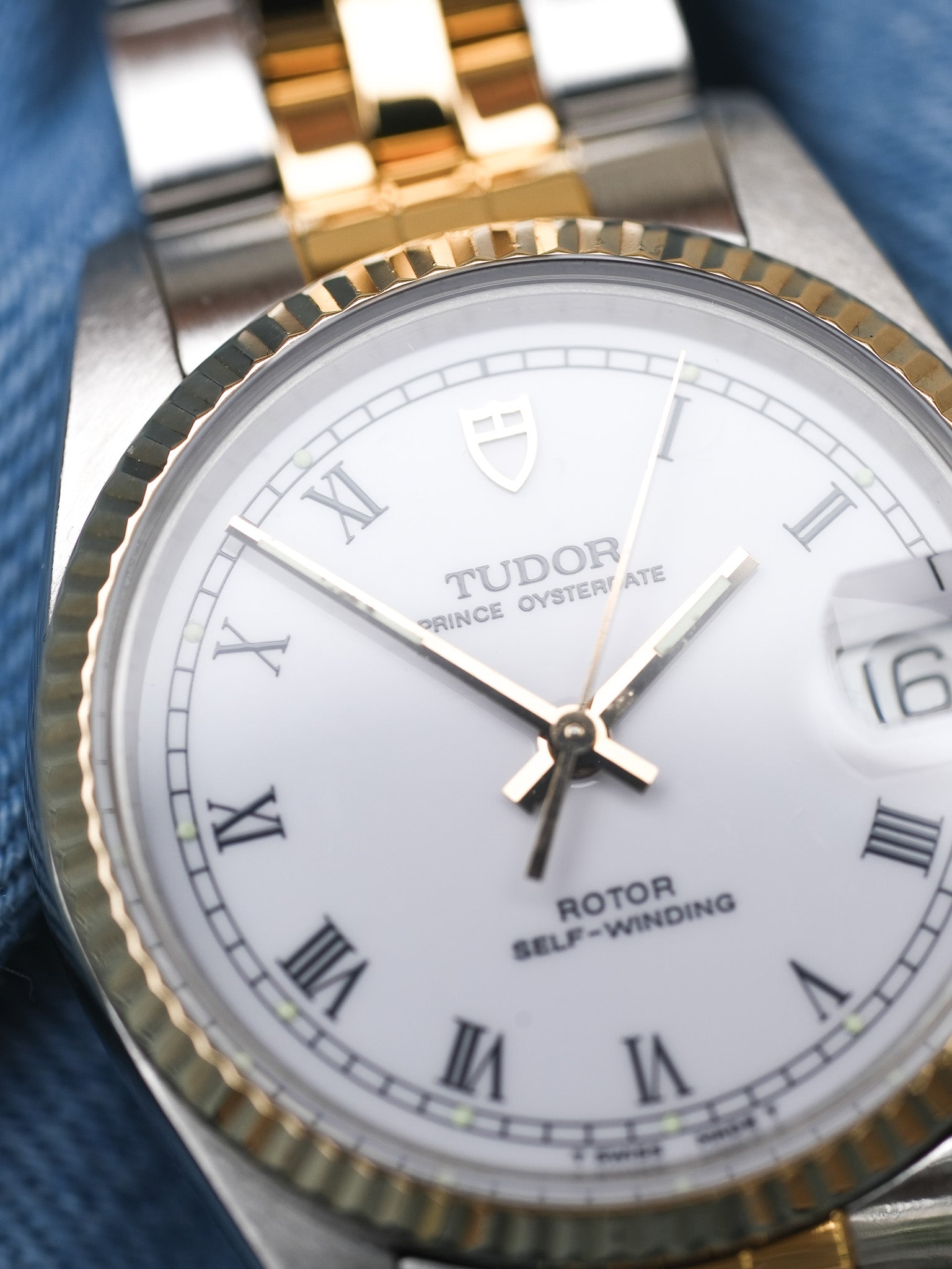Tudor x Rolex - Prince Oysterdate Blanc Romain Cannelée Acier Or - 1990s - Atelier Victor - Vintage Shop