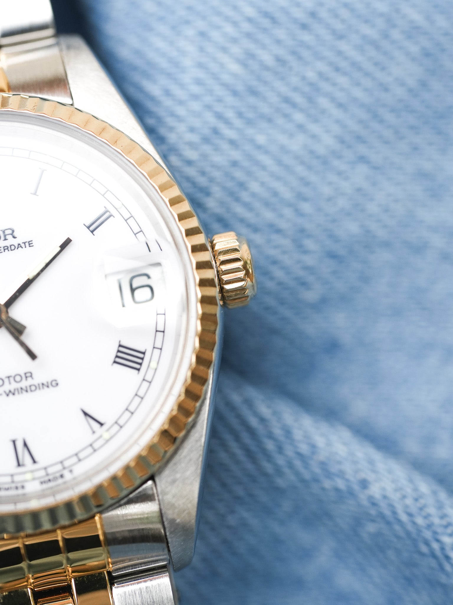 Tudor x Rolex - Prince Oysterdate Blanc Romain Cannelée Acier Or - 1990s - Atelier Victor - Vintage Shop