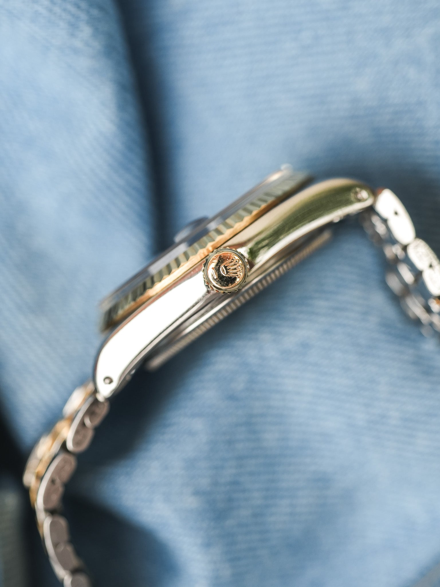 Tudor x Rolex - Prince Oysterdate Blanc Romain Cannelée Acier Or - 1990s - Atelier Victor - Vintage Shop