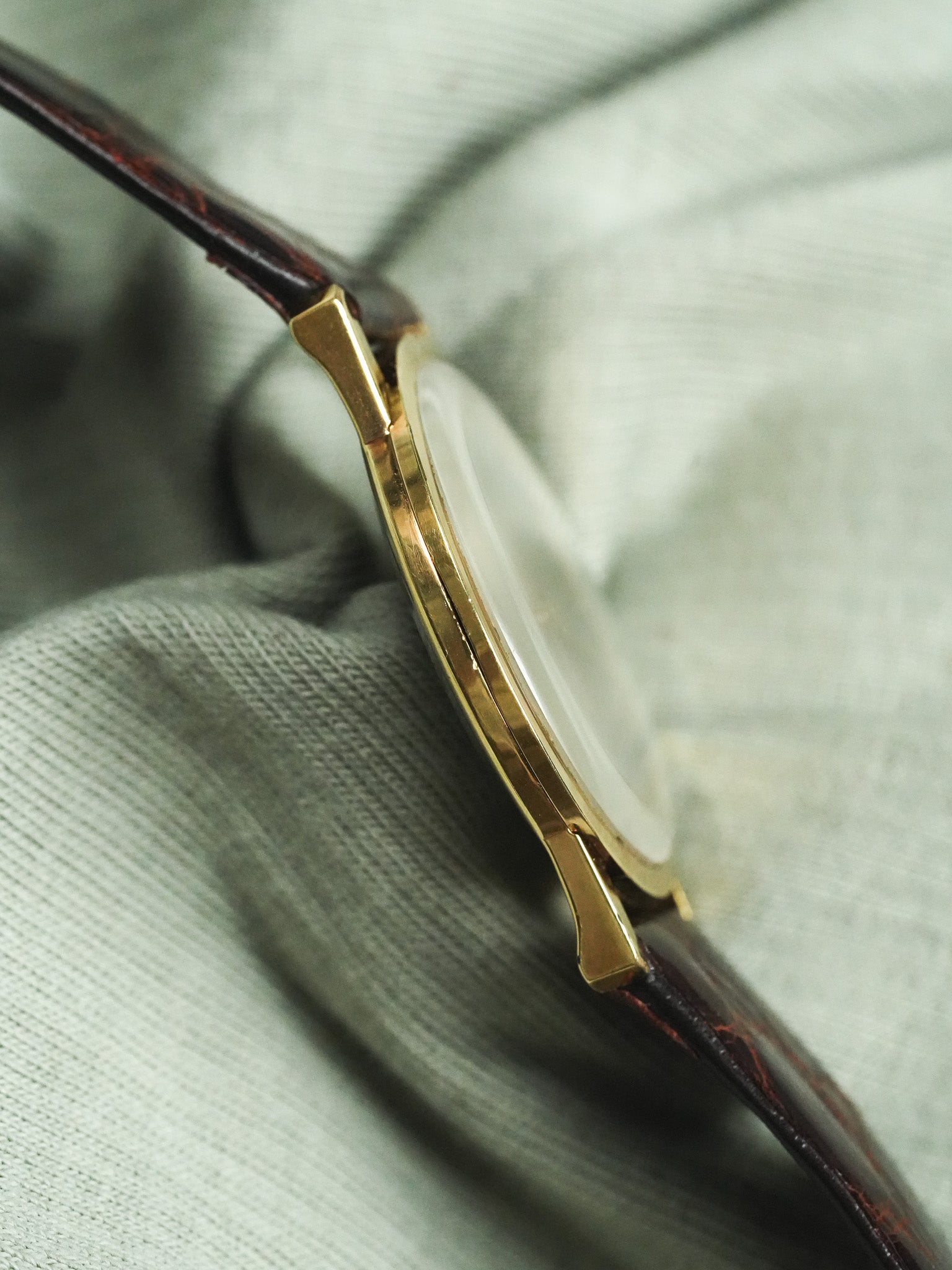 Universal Genève - 542.101 Ultra plate méca cadran Bronze - 1970s - Atelier Victor - Vintage Shop
