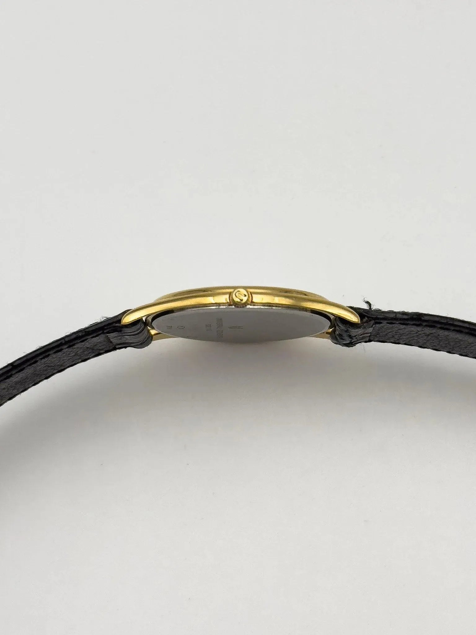 Universal Genève - Arabic Full Original - 1980s - Atelier Victor - Vintage Shop