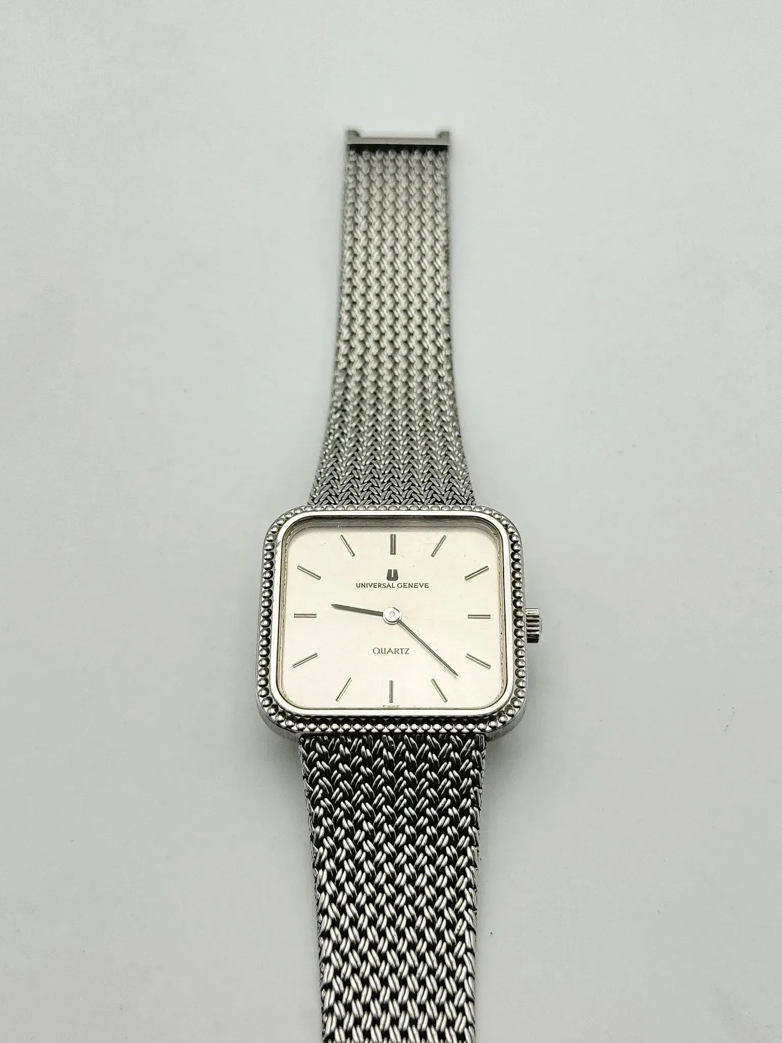 Universal Genève - Bracelet intégré Maille milanaise acier - 1980s - Atelier Victor - Vintage Shop