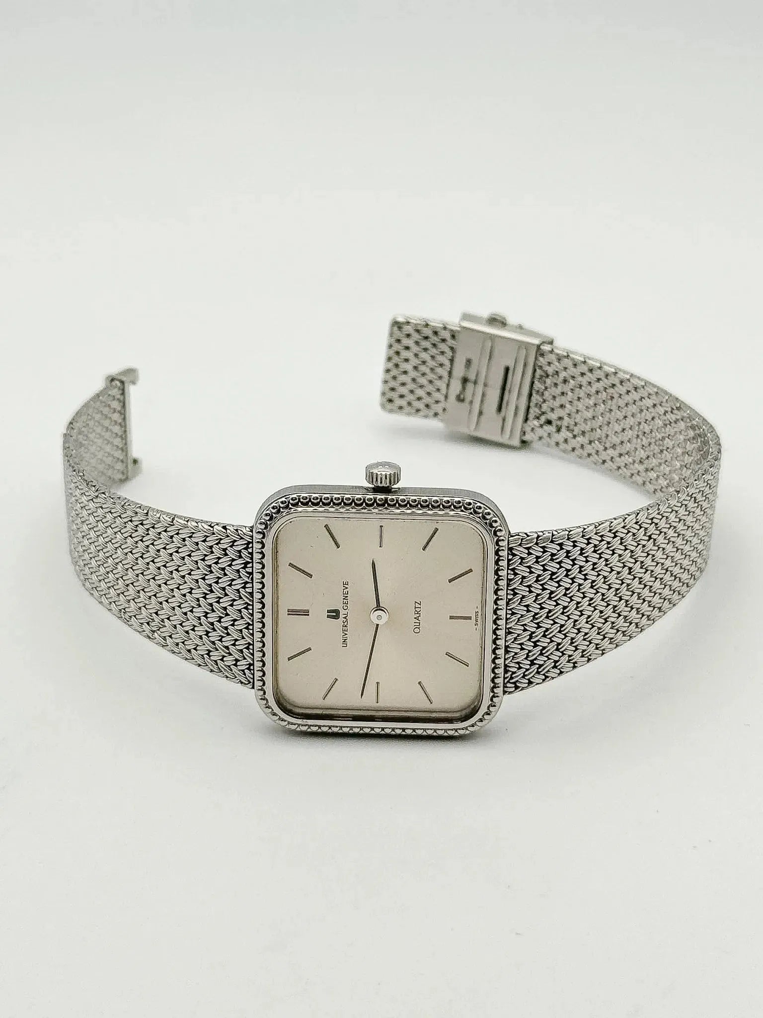Universal Genève - Bracelet intégré Maille milanaise acier - 1980s - Atelier Victor - Vintage Shop