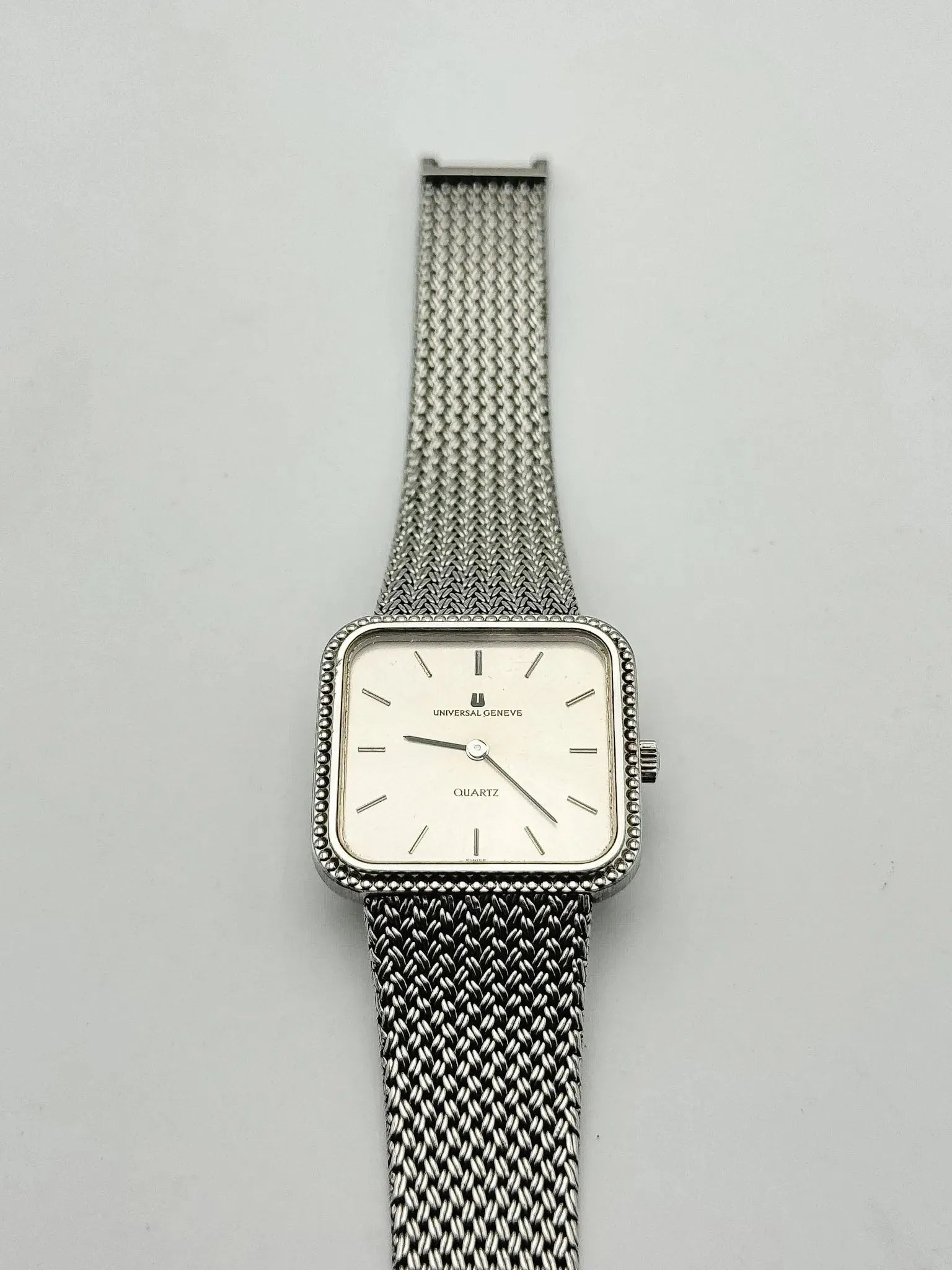Universal Genève - Bracelet intégré Maille milanaise acier - 1980s - Atelier Victor - Vintage Shop