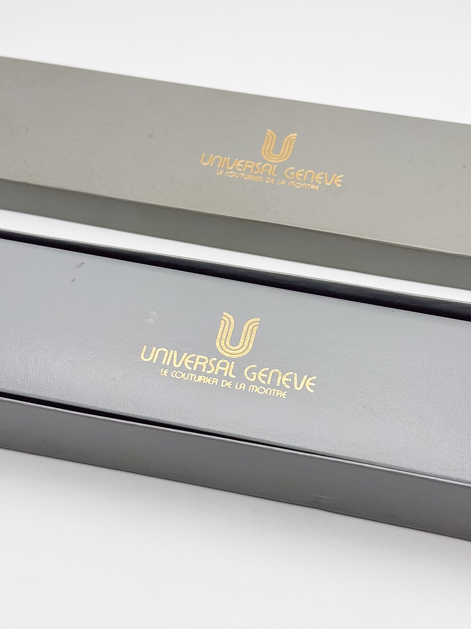 Universal Genève - Cadran Blanc plaqué or - NOS - FULL SET - 1993 - Atelier Victor Paris - Vintage Watch Shop Dubai