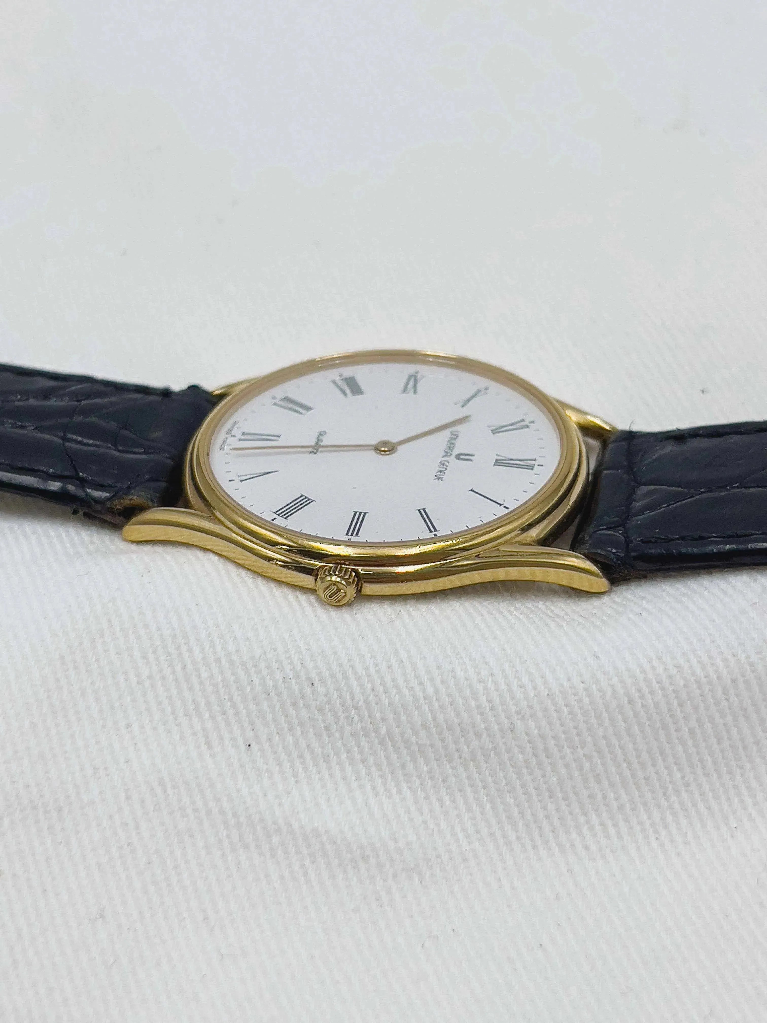 Universal Genève - Dress Watch Romain - 1970’s - Atelier Victor Paris - Vintage Watch Shop Dubai