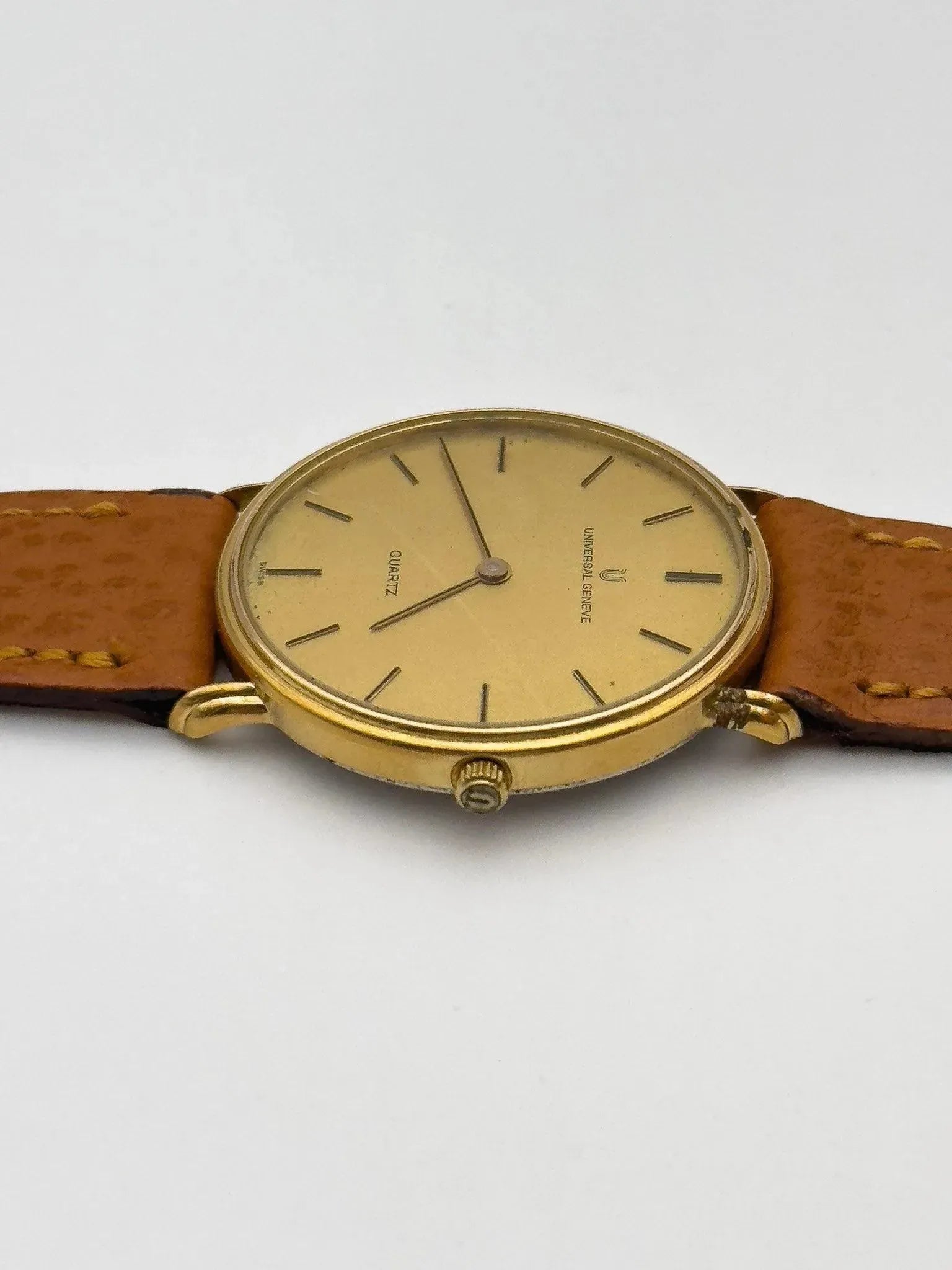 Universal Genève - Dress Watch slim plaqué or Quartz - 1980s - Atelier Victor