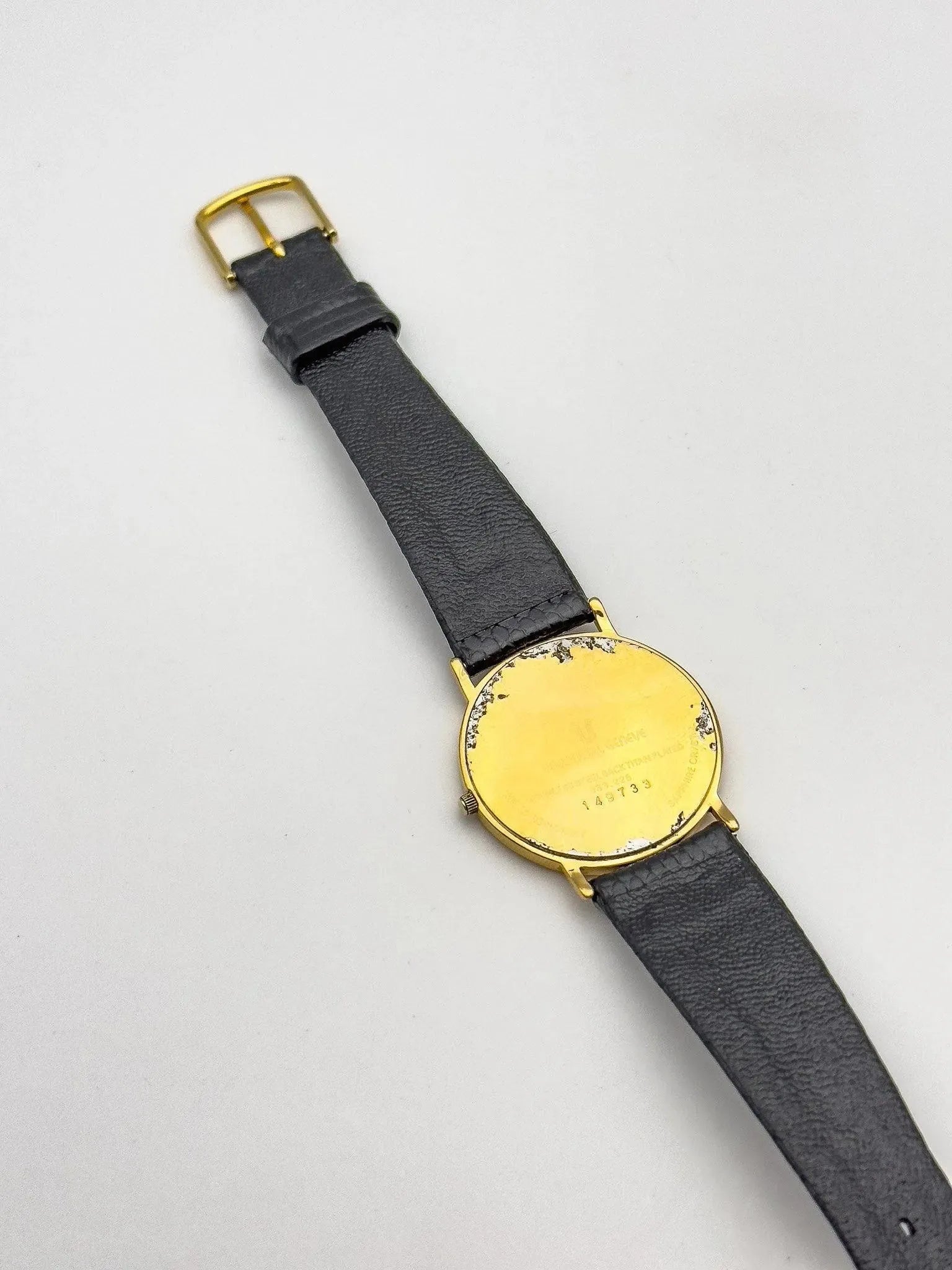 Universal Genève - Extra plate Blanc Clous de Paris - 1980s - Atelier Victor Paris - Vintage Watch Shop Dubai