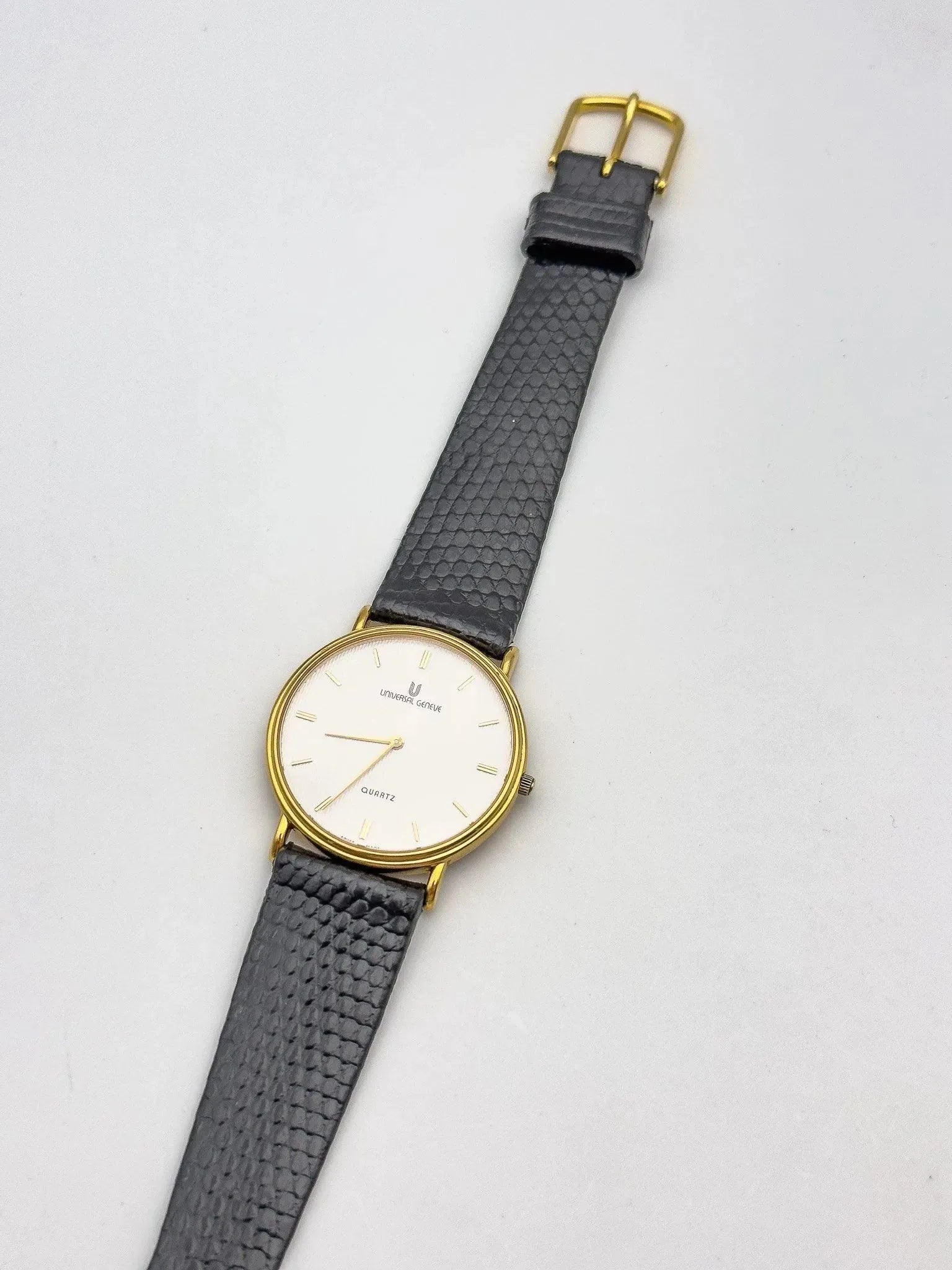 Universal Genève - Extra plate Blanc Clous de Paris - 1980s - Atelier Victor Paris - Vintage Watch Shop Dubai