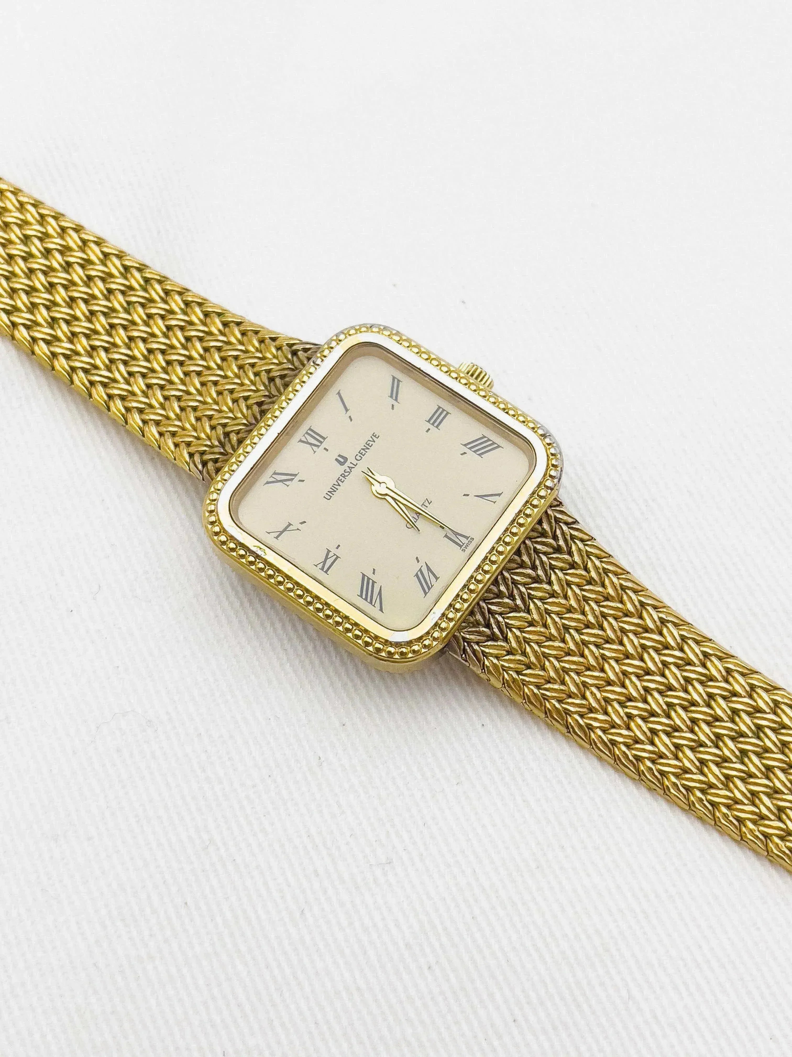 Universal Genève - Lady Gold Chic - 1970s - Atelier Victor - Vintage Shop