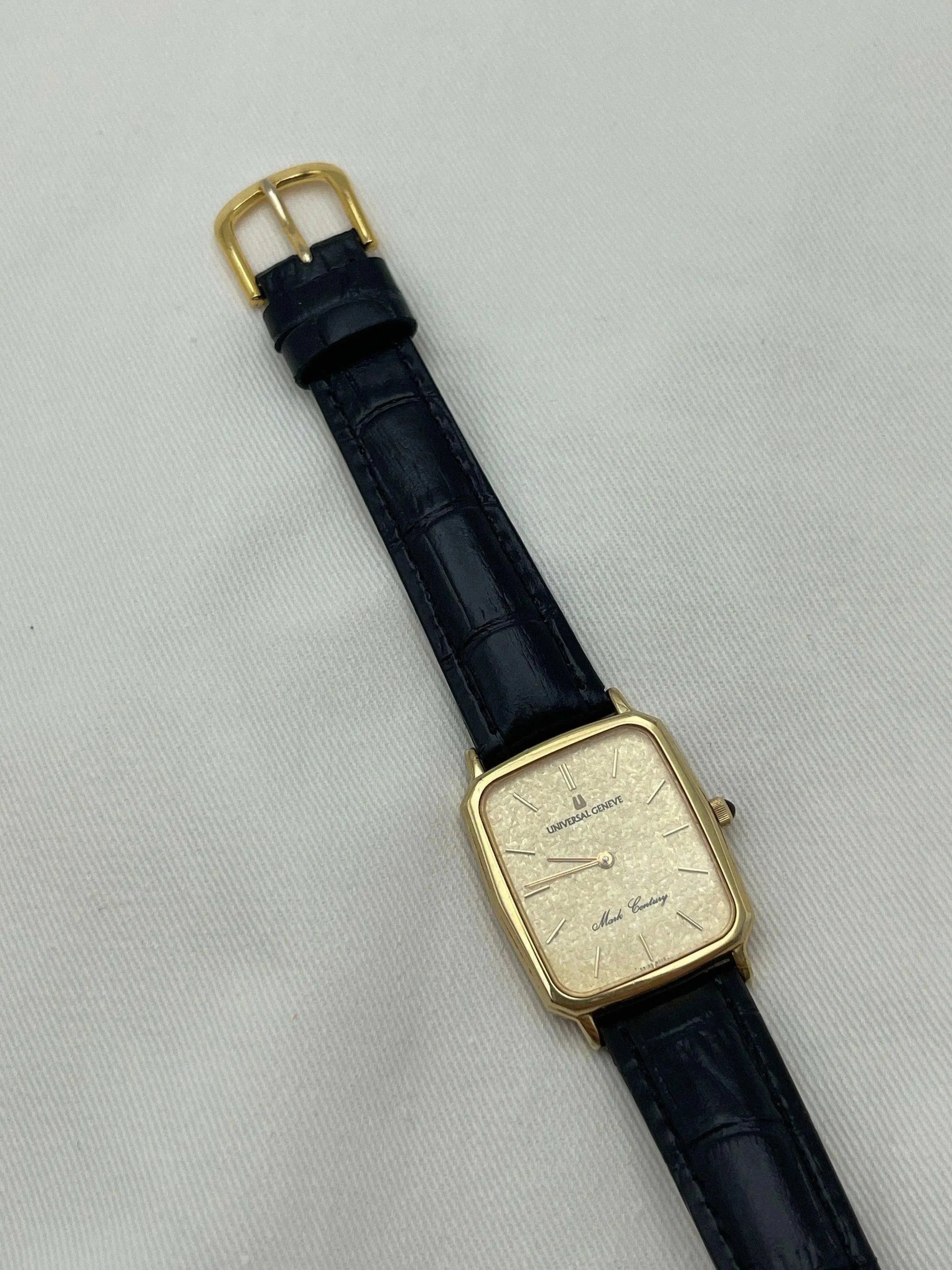 Universal Genève - Mark Century Rectangulaire - 1970s - Atelier Victor - Vintage Shop