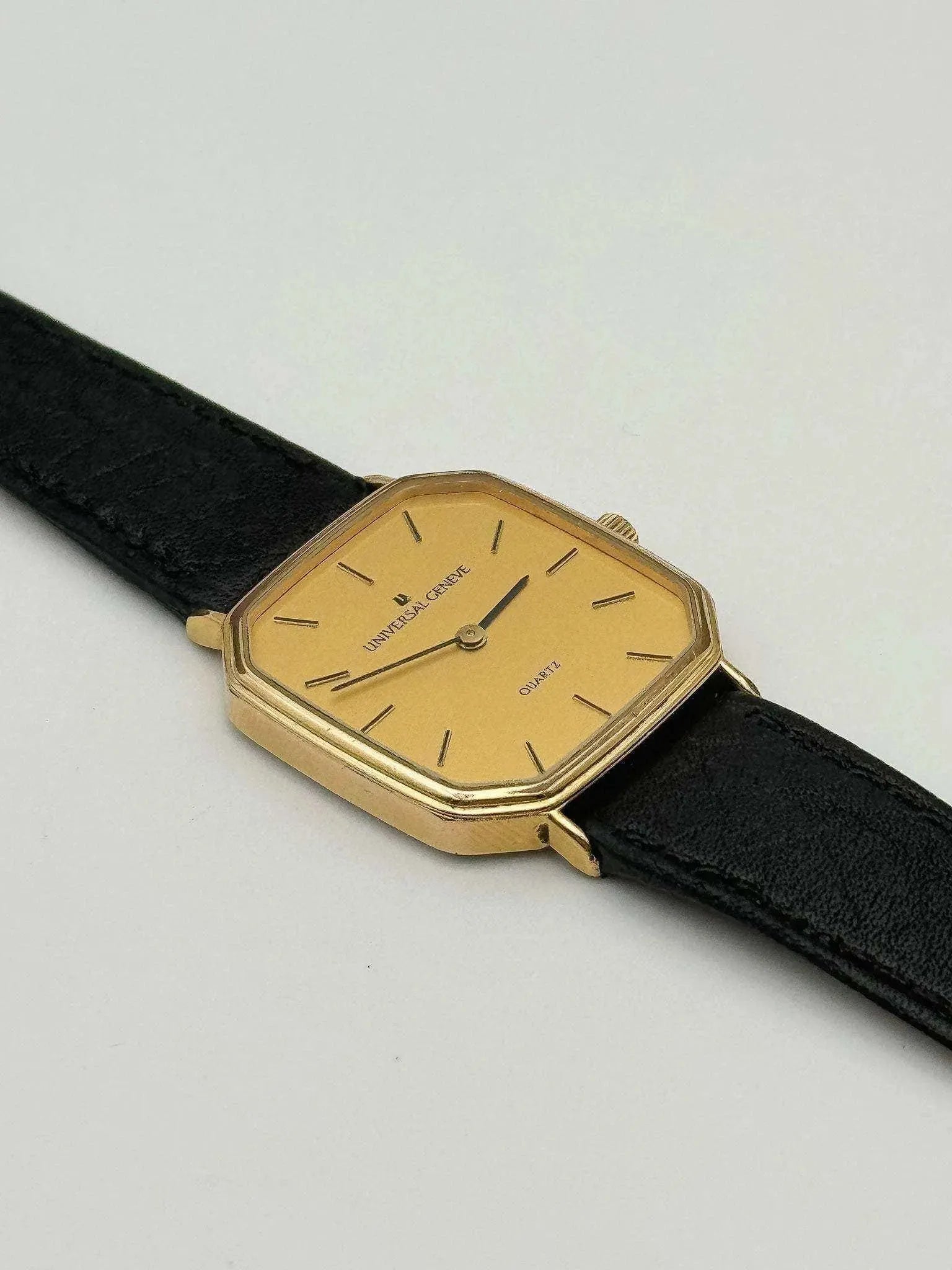 Universal Genève - Octogonal Gold - 1980s - Atelier Victor Paris - Vintage Watch Shop Dubai