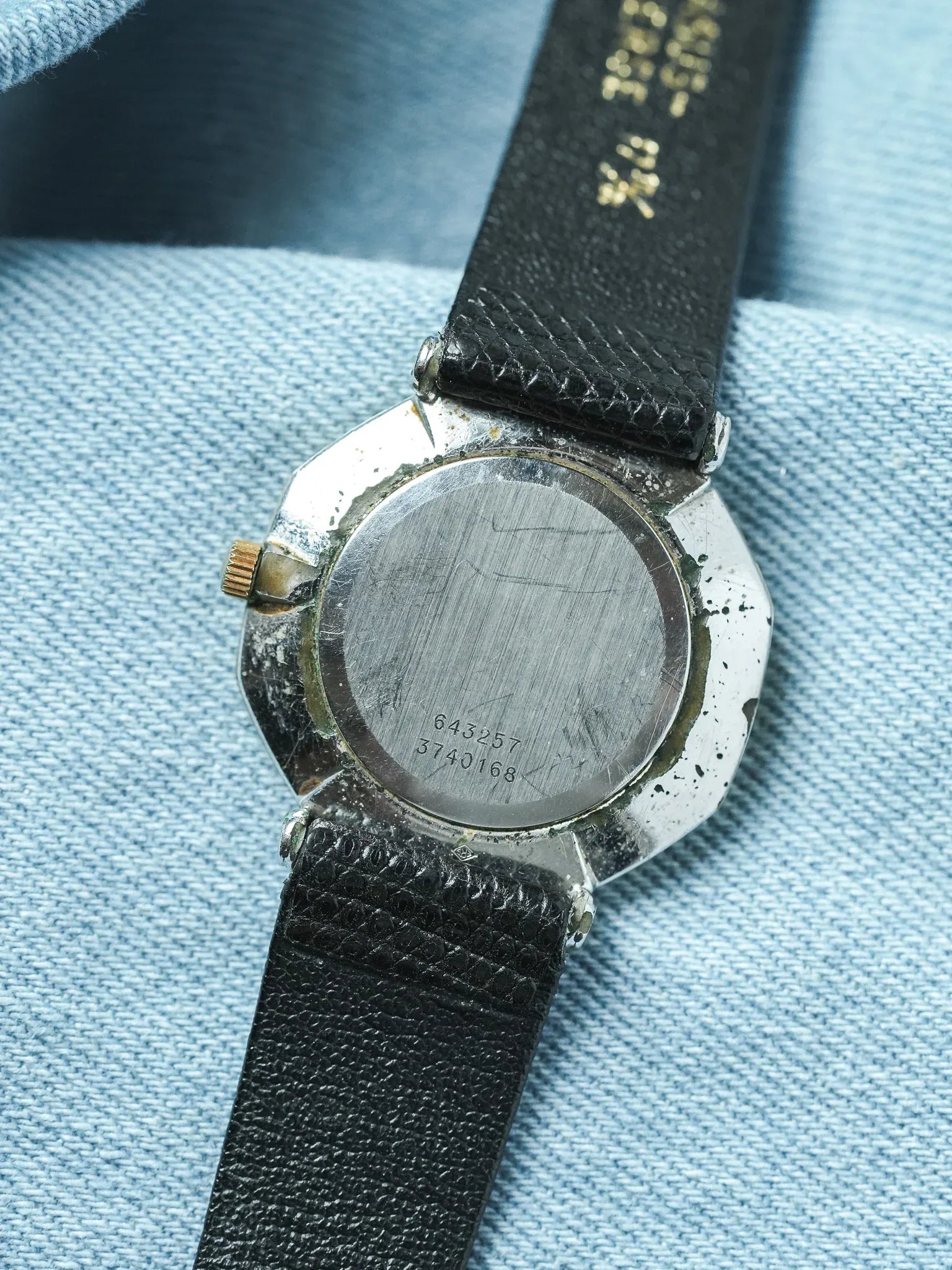 Universal Genève - Octogonale Extra Plate Acier or - 1980s - Atelier Victor