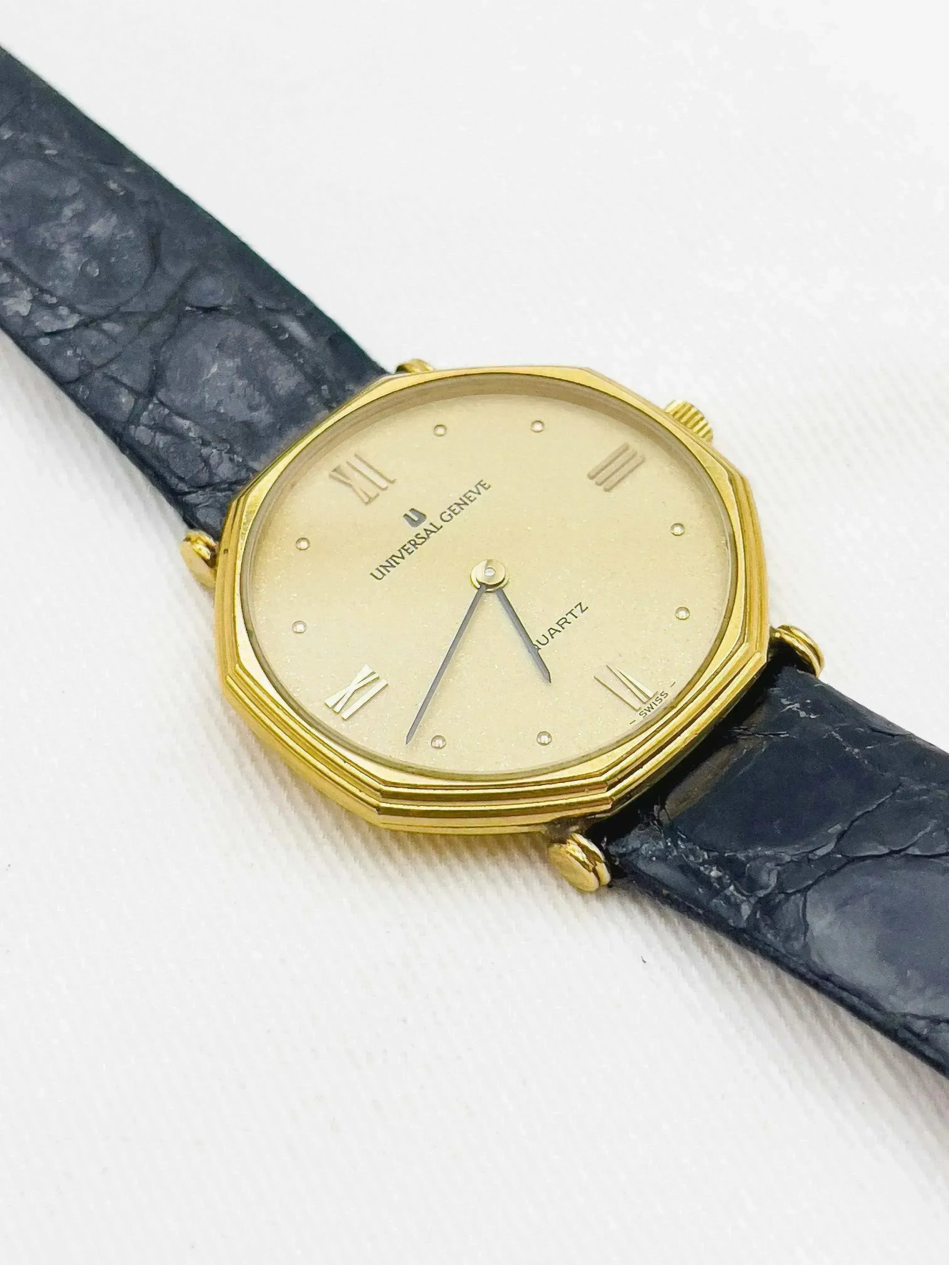 Universal Genève - Octogone Gold - 1970s - Atelier Victor