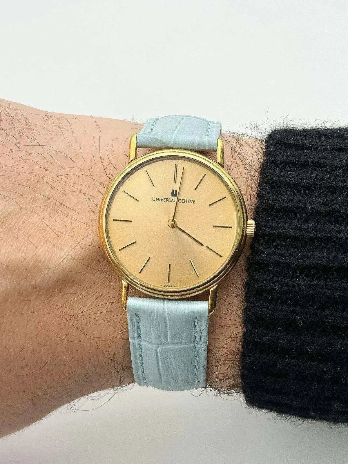 Universal Genève - Plaqué or Circle Ultra Slim Manuel - 1980s - Atelier Victor - Vintage Shop