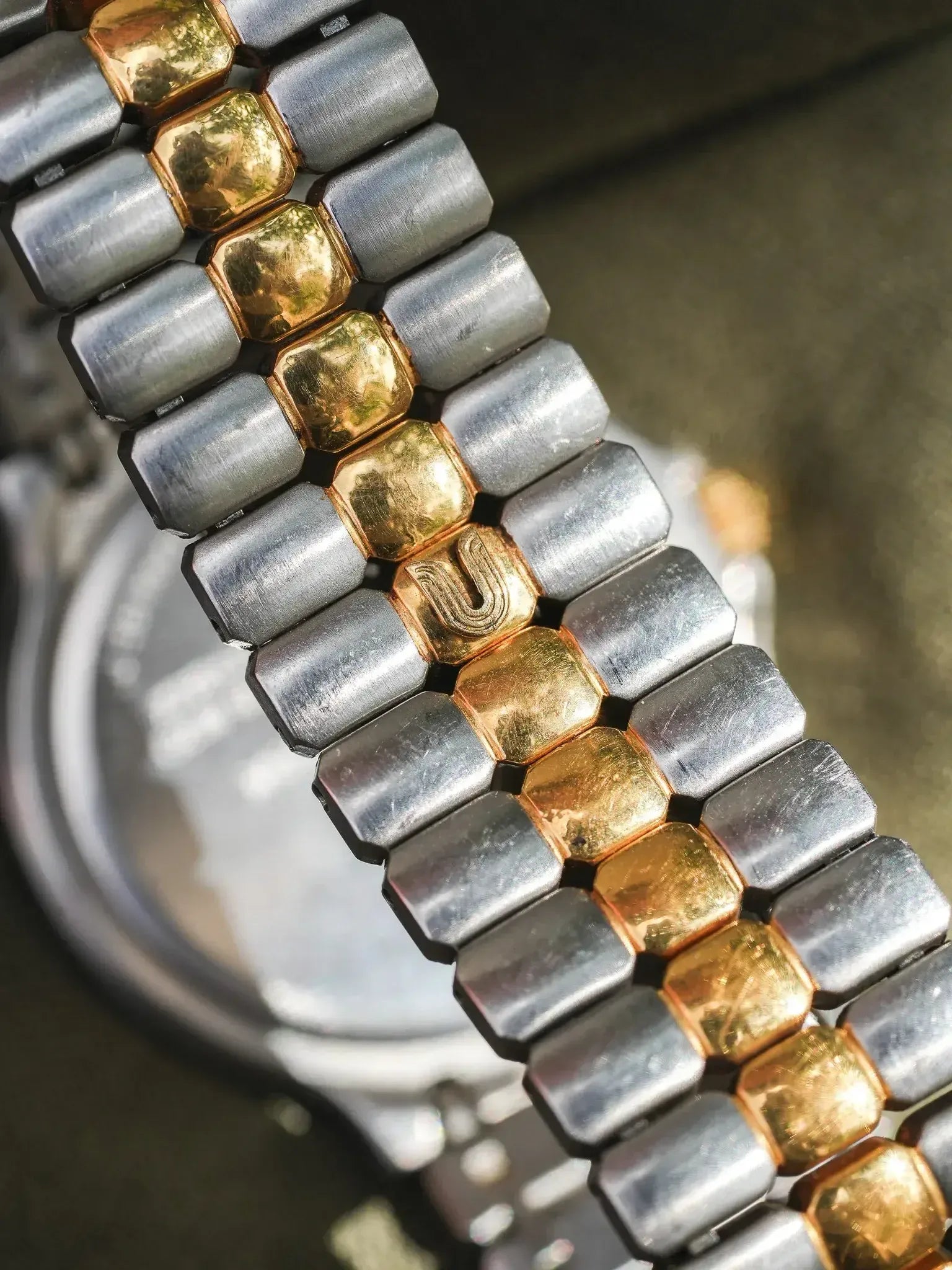 Universal Genève - Polerouter Acier Or Quartz Cadran Blanc - 1980s - Atelier Victor