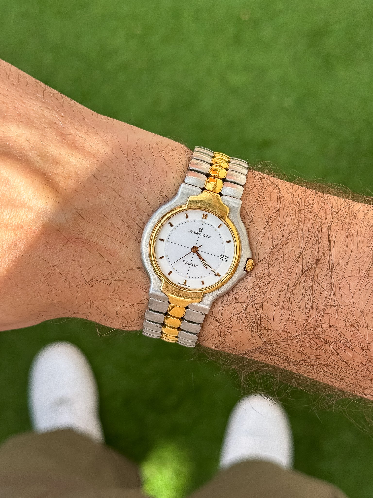 Universal Genève - Polerouter Acier Or Quartz Cadran Blanc - 1980s - Atelier Victor - Vintage Shop
