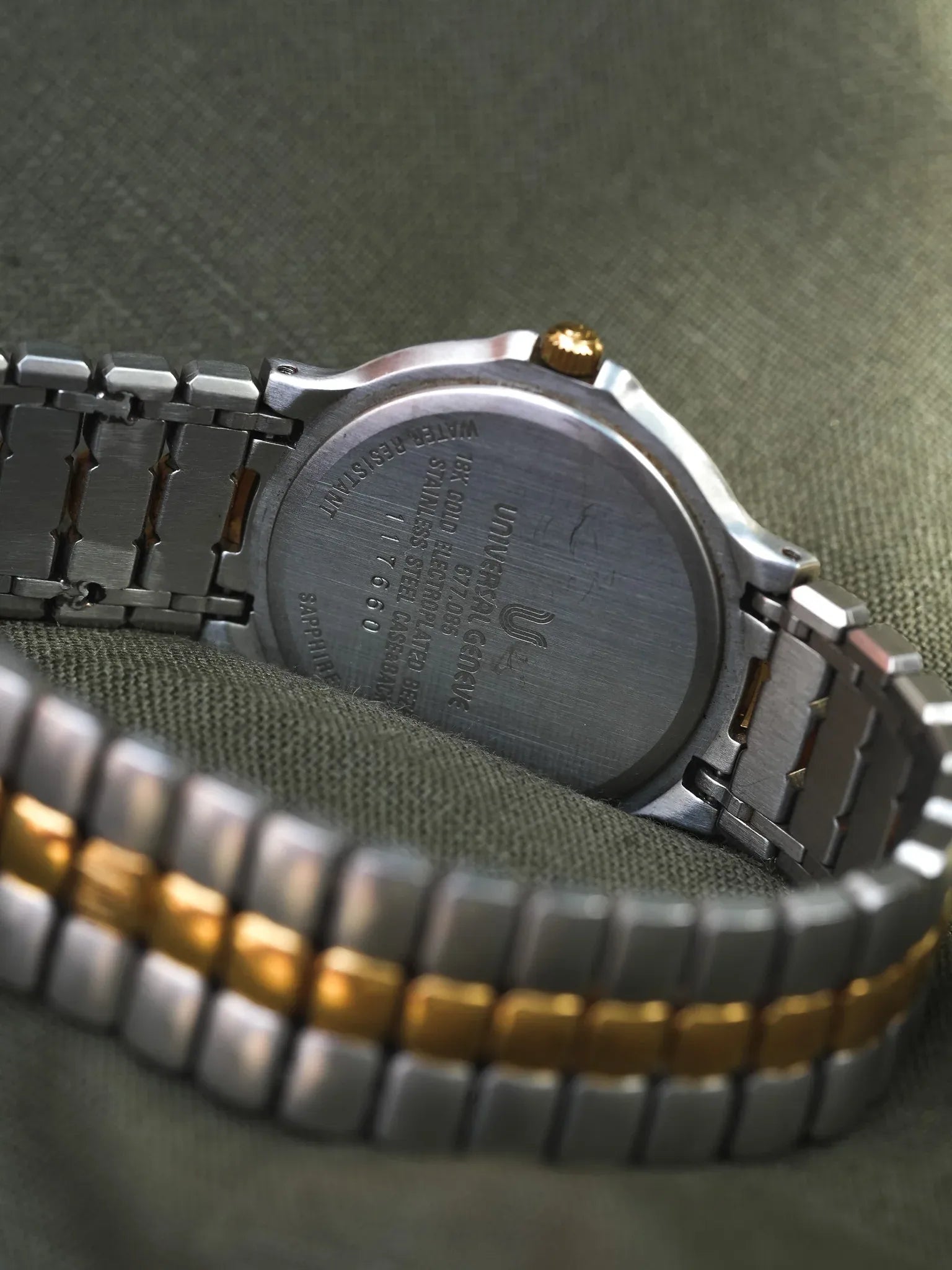 Universal Genève - Polerouter Acier Or Quartz Cadran Blanc - 1980s - Atelier Victor - Vintage Shop